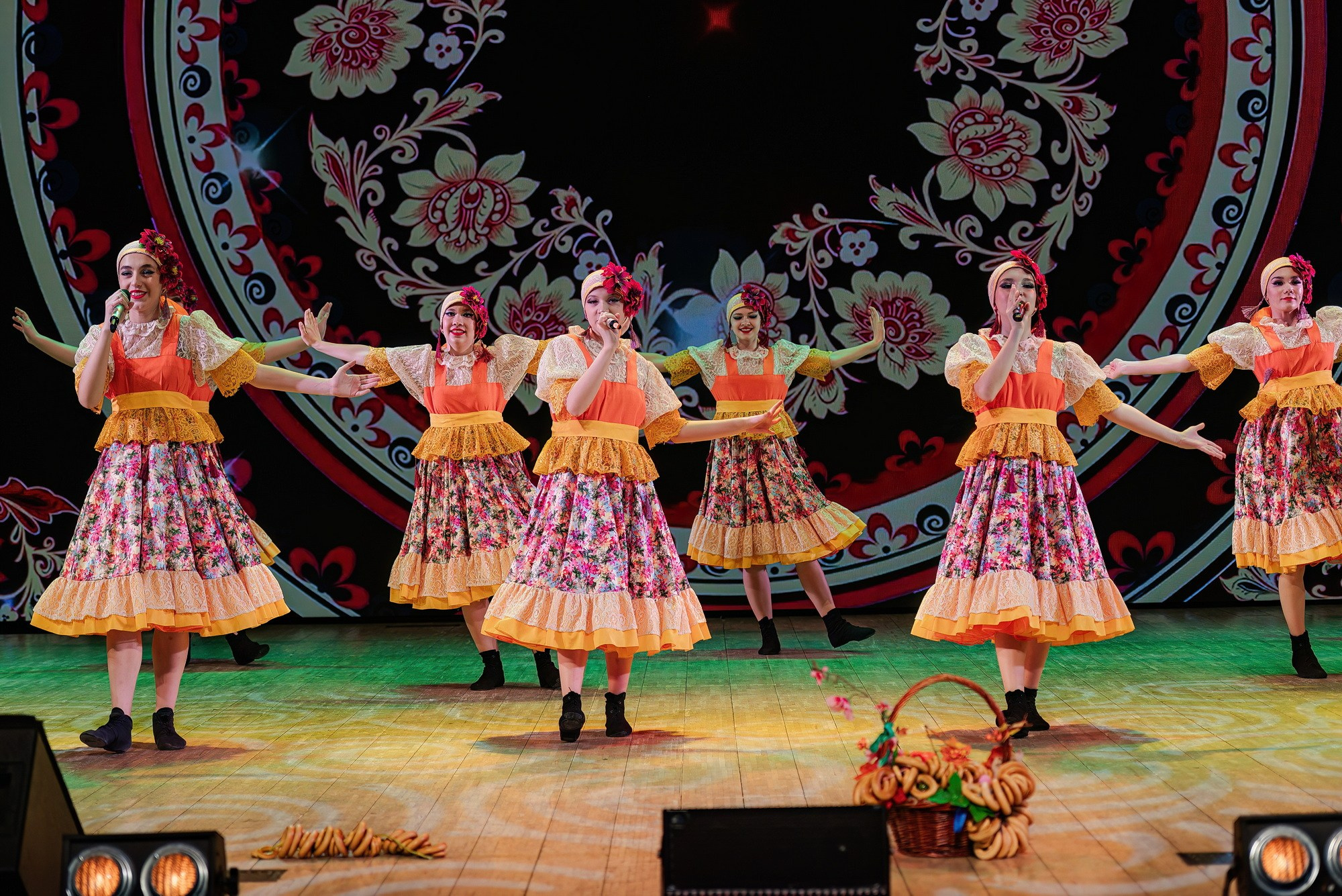 Отчетный концерт Образцового коллектива Алтая театра эстрадной песни «Созвездие». Свадебный и репортажный фотограф Никита Сницарев в Барнауле
