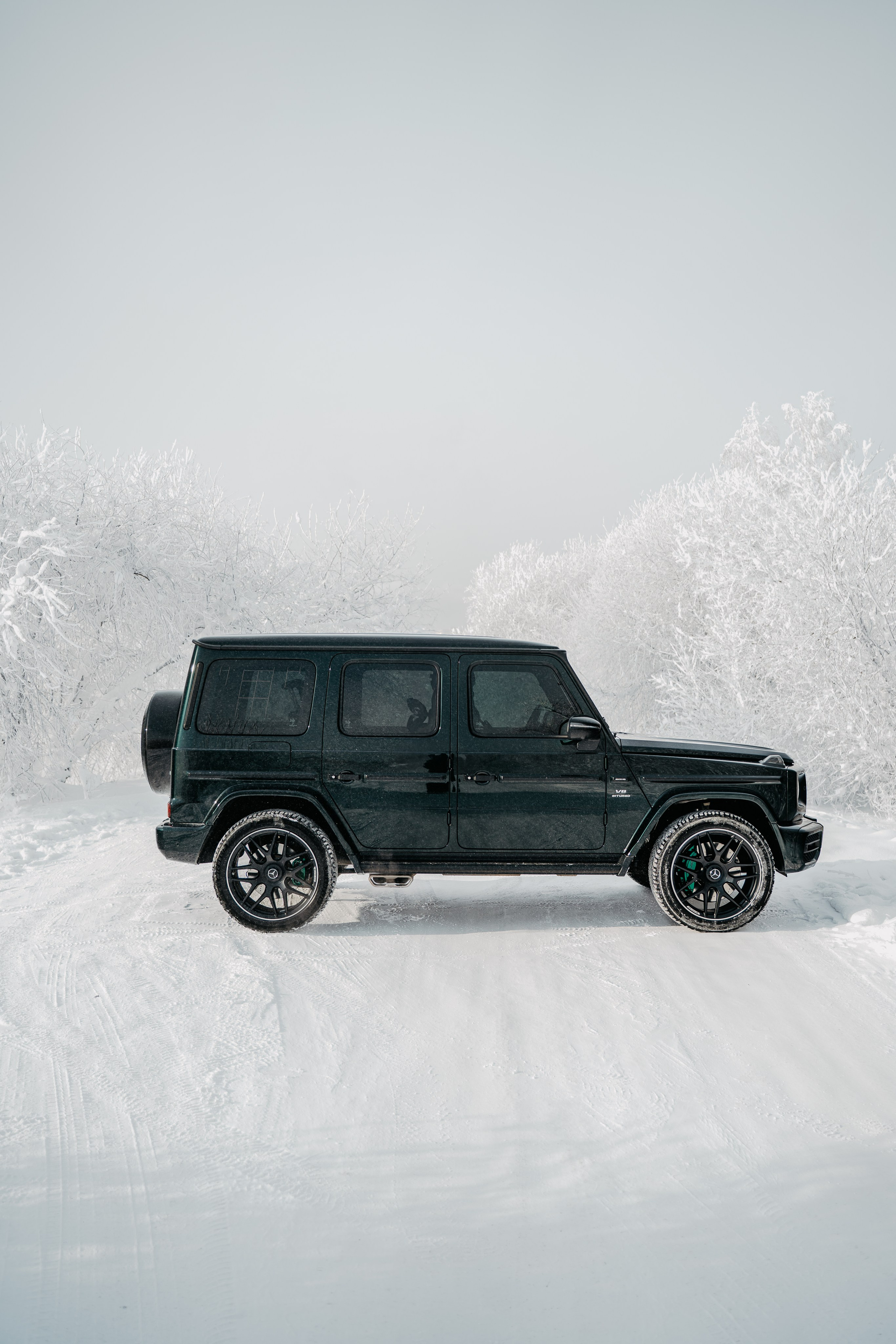 Mercedes-Benz 63 AMG. Фотограф, видеограф и пилот дрона на Байкале