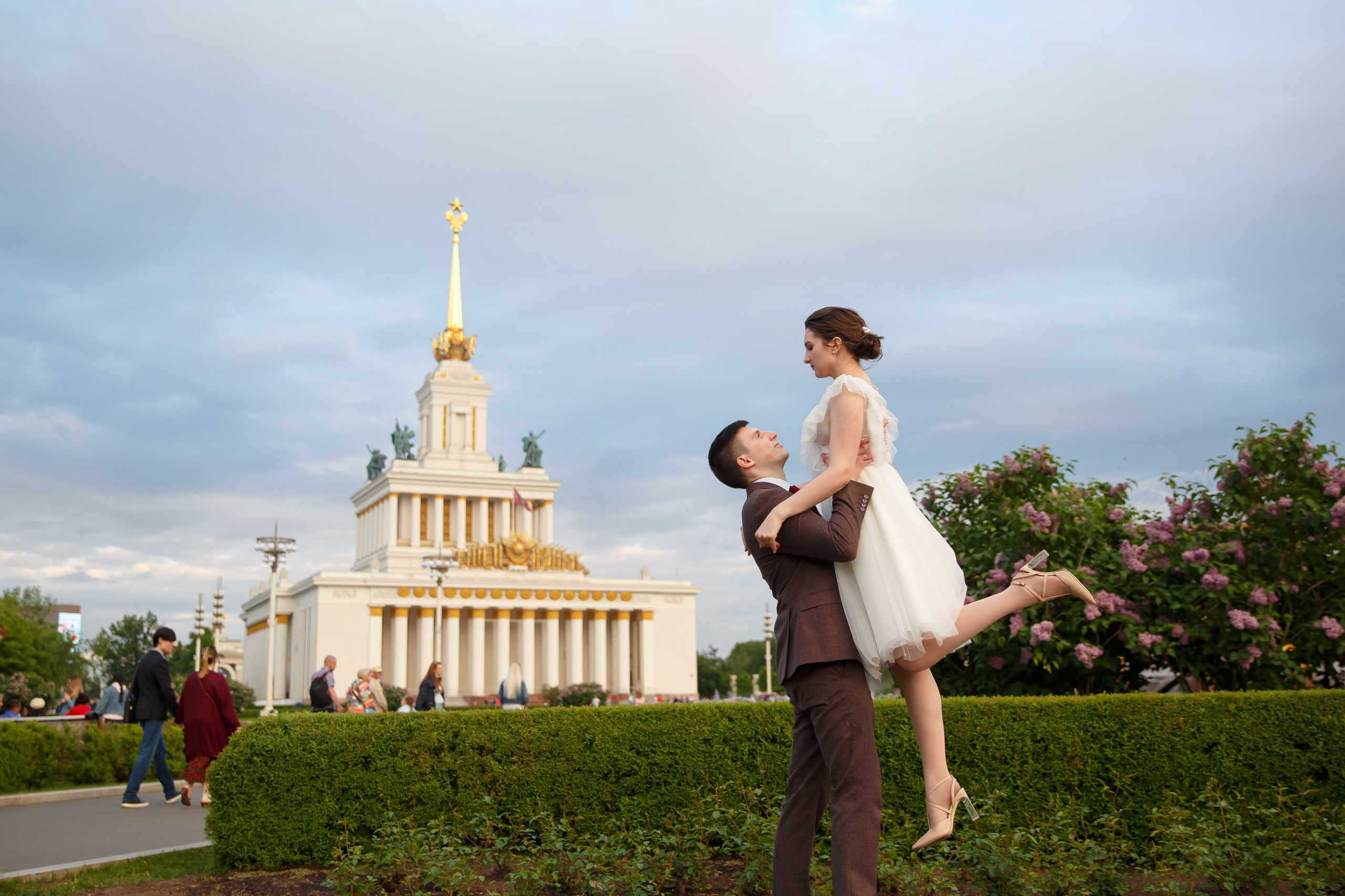 Пример свадебной фотосессии на ВДНХ