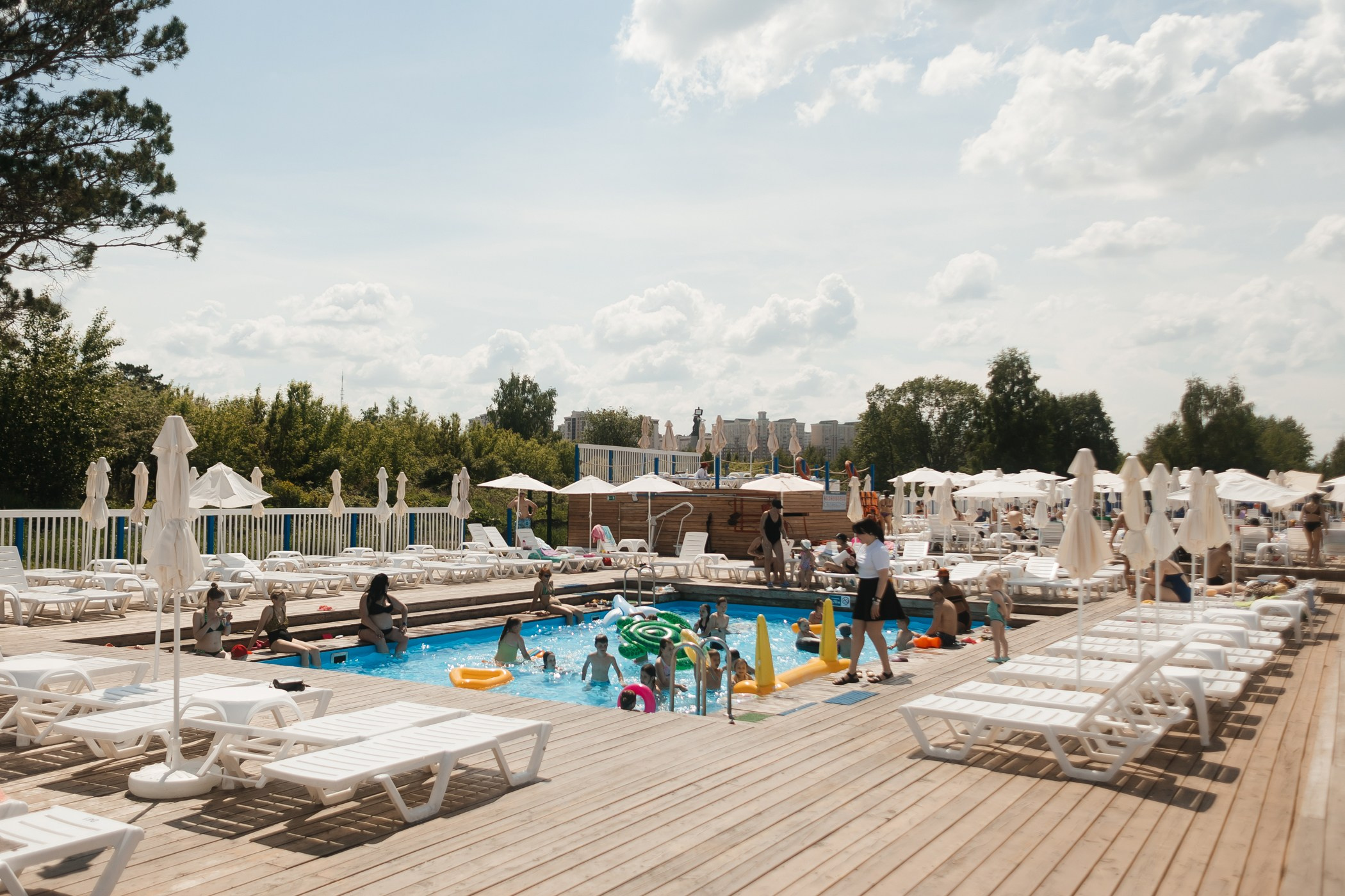 Бассейн на Красном. Фотограф Кемерово | Сергей