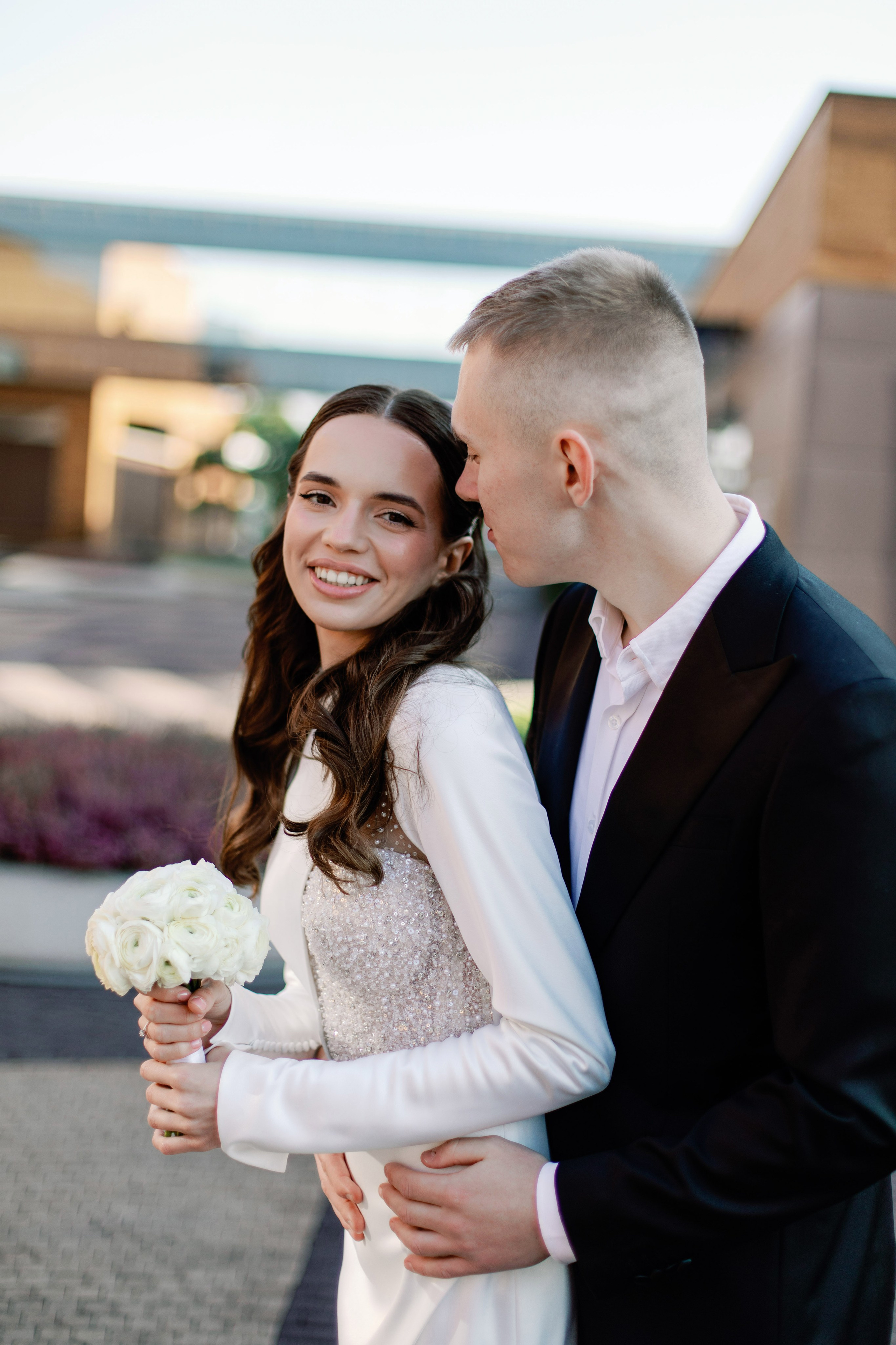 Свадьба для двоих в Москве, фотосессия на крыше, сборы, прогулка в Barvikha Luxury Village