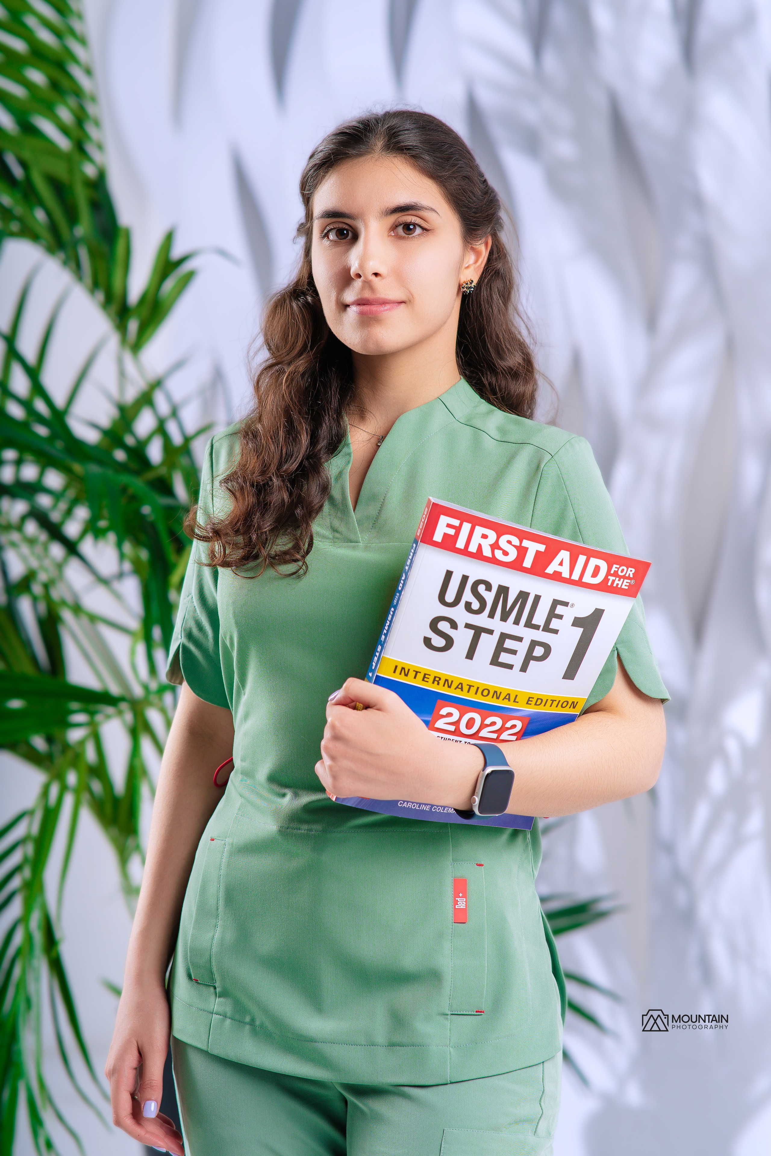 Doctors Graduation. Я занимаюсь событийной, свадебной, товарной, студийной… фотографией