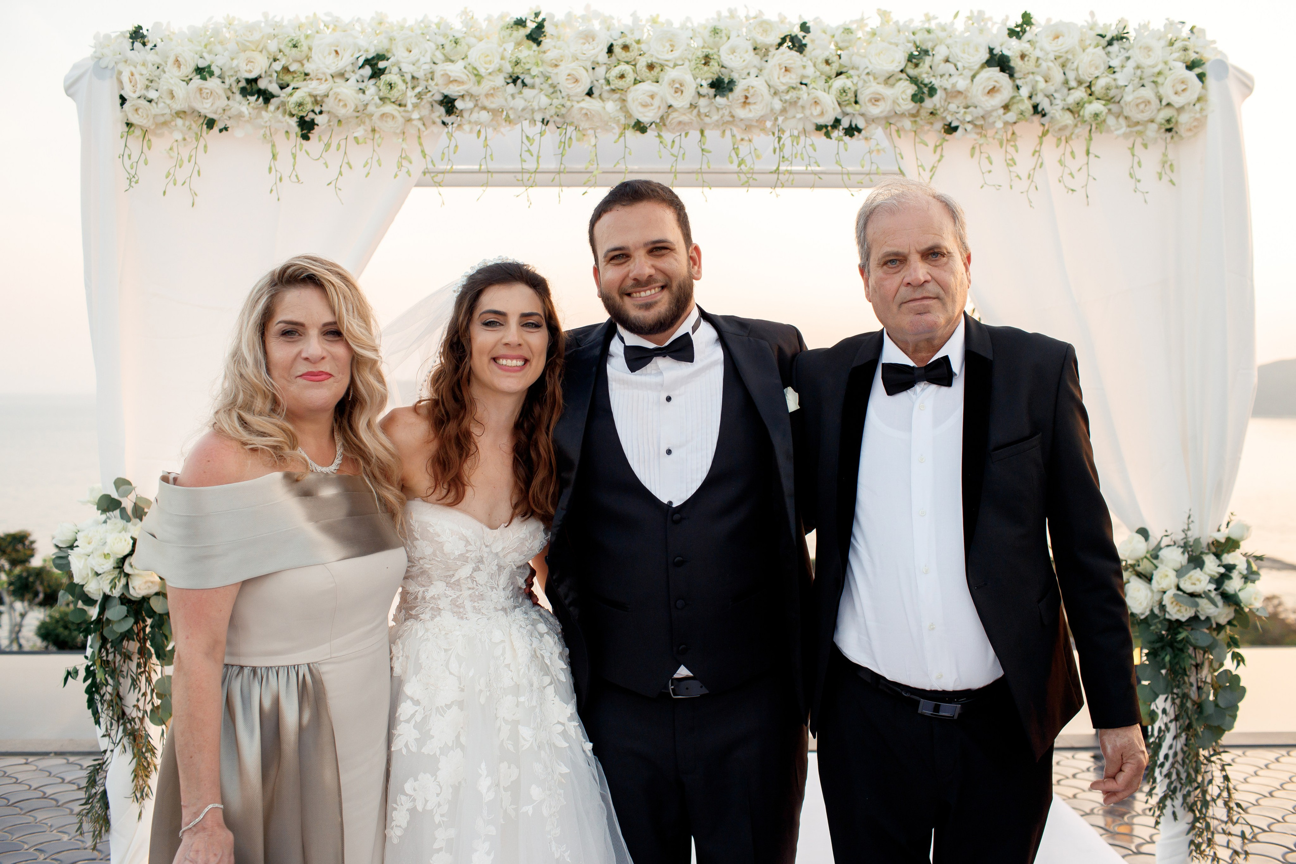 Свадьба с гостями на Пхукете. Фотограф на Пхукете в Таиланде