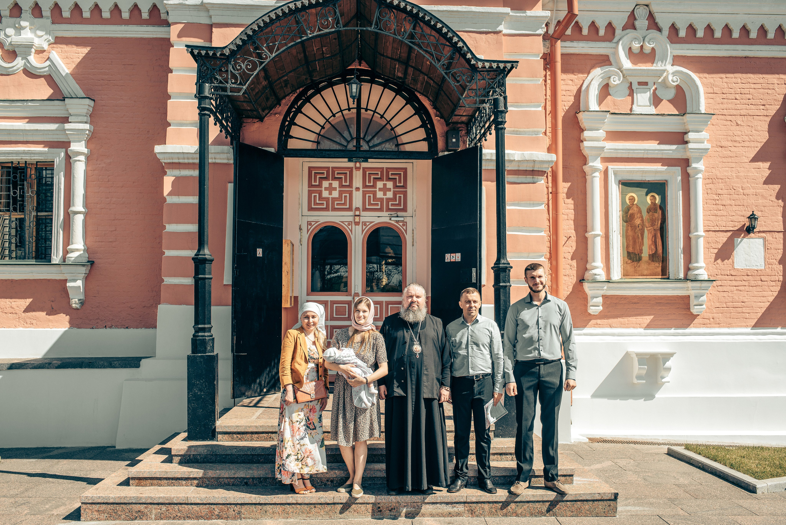 Крещение Софии. Фотограф на выписку из роддома в Москве и МО