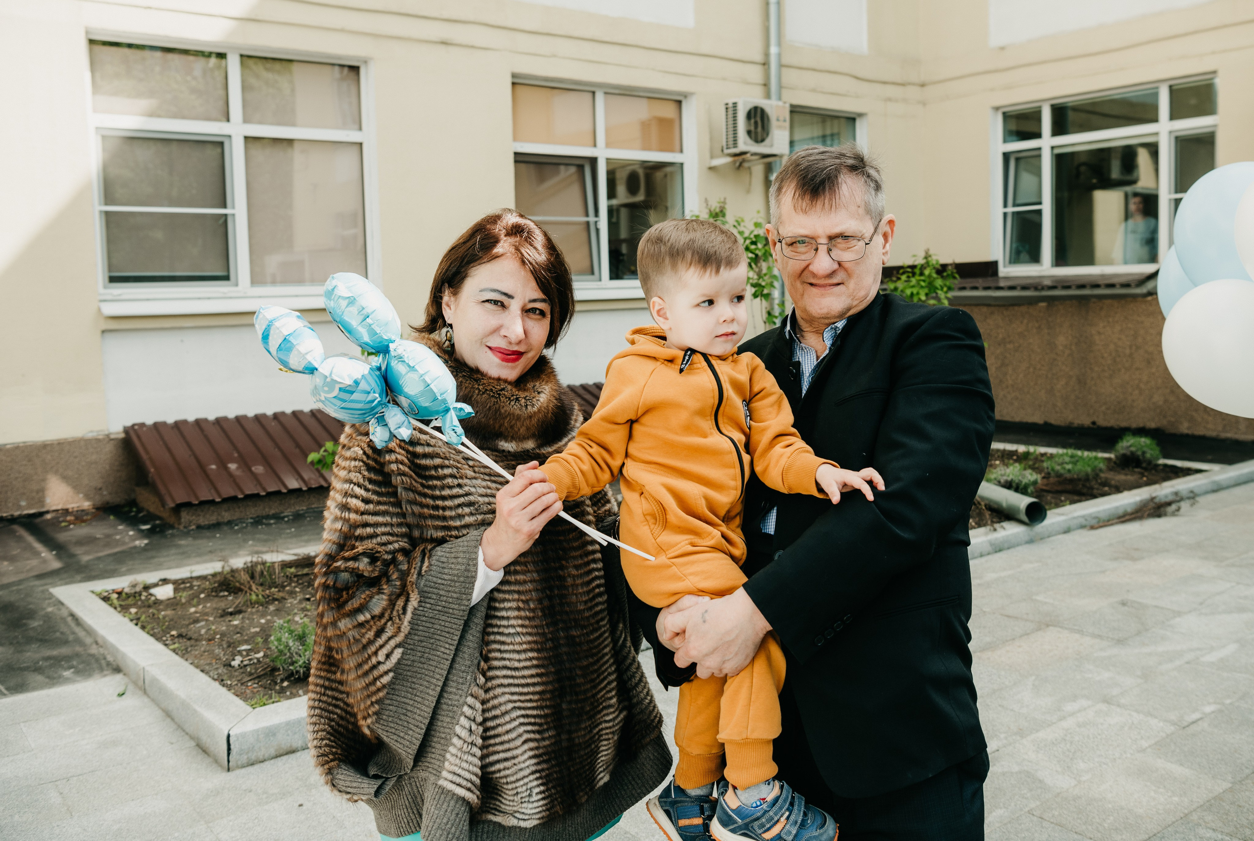 Выписка Амира. ГКБ Ерамишанцева. Фотограф на выписку из роддома в Москве и МО