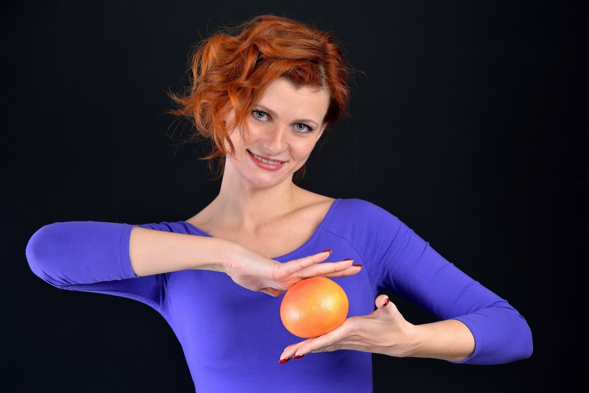 Портреты в студии. Фотограф Максим Мицун. Портрет, свадьба, репортаж, каталог