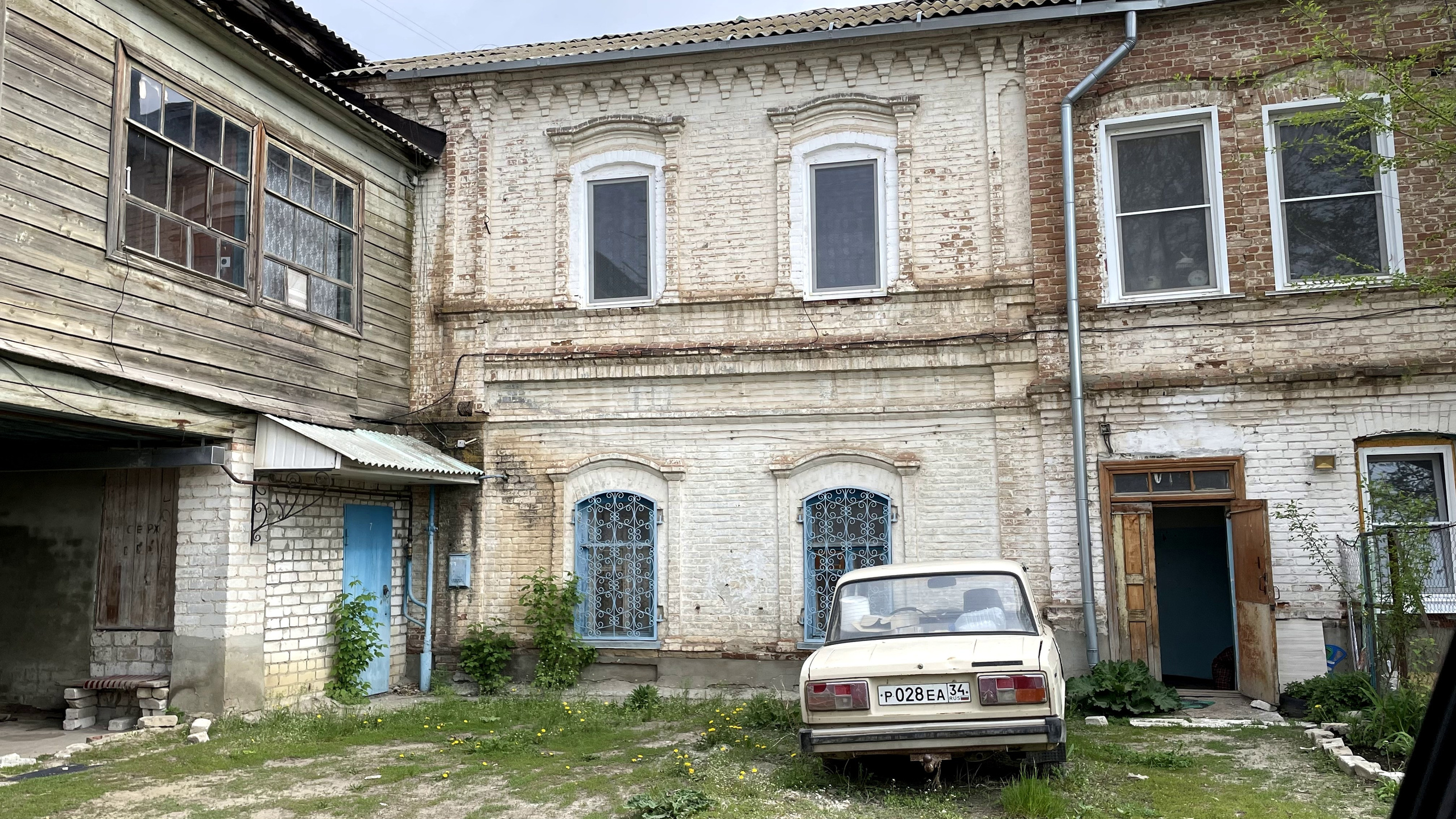 20 074 Ретро двор. ВИЗУАЛЬНЫЕ И ЗВУКОВЫЕ РЕШЕНИЯ ДЛЯ БИЗНЕСА И СЪЁМОК ТЕЛЕТЕЛА