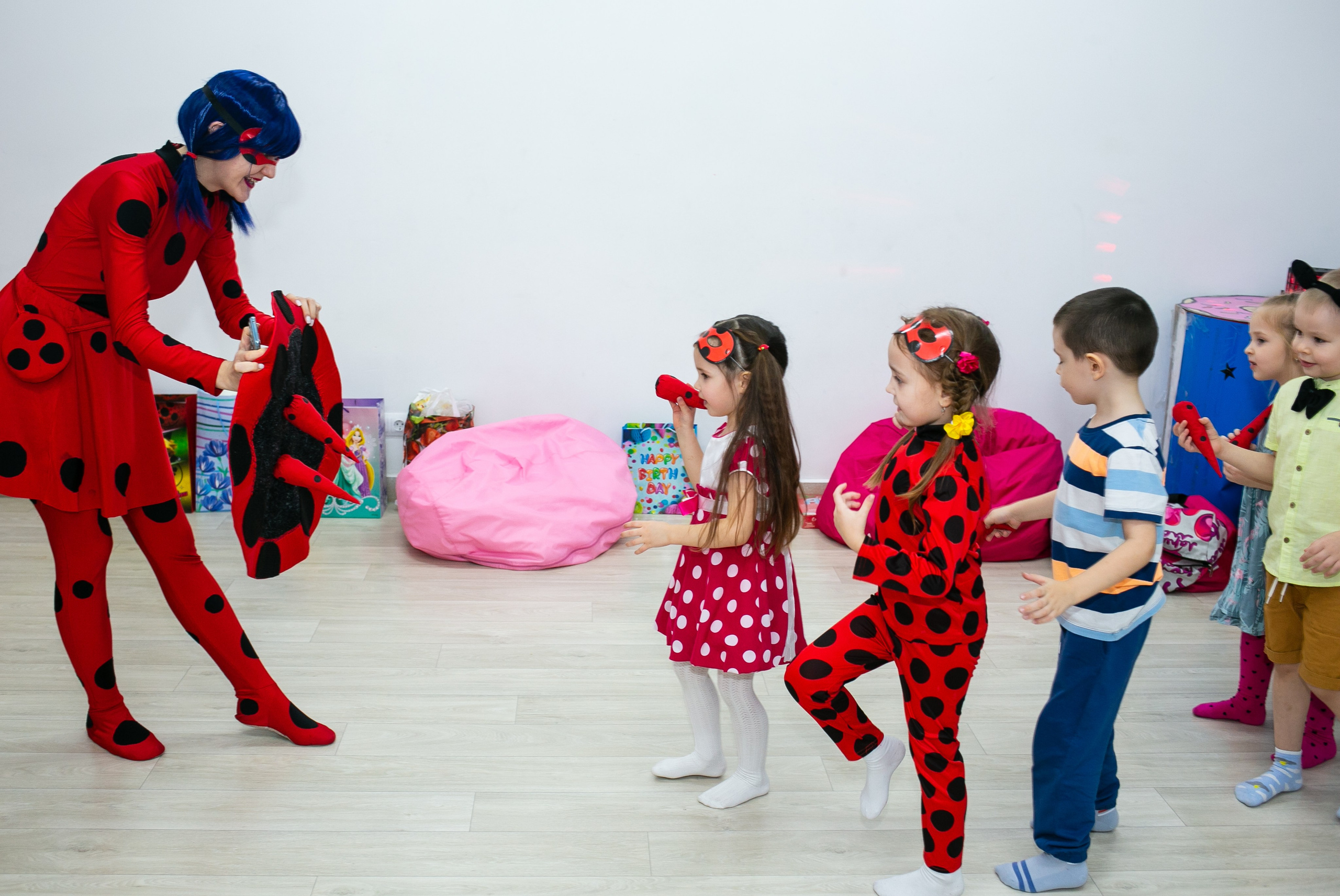 Праздники. Фотограф новорожденных и семейный фотограф НСО г. Бердск Марина Львова