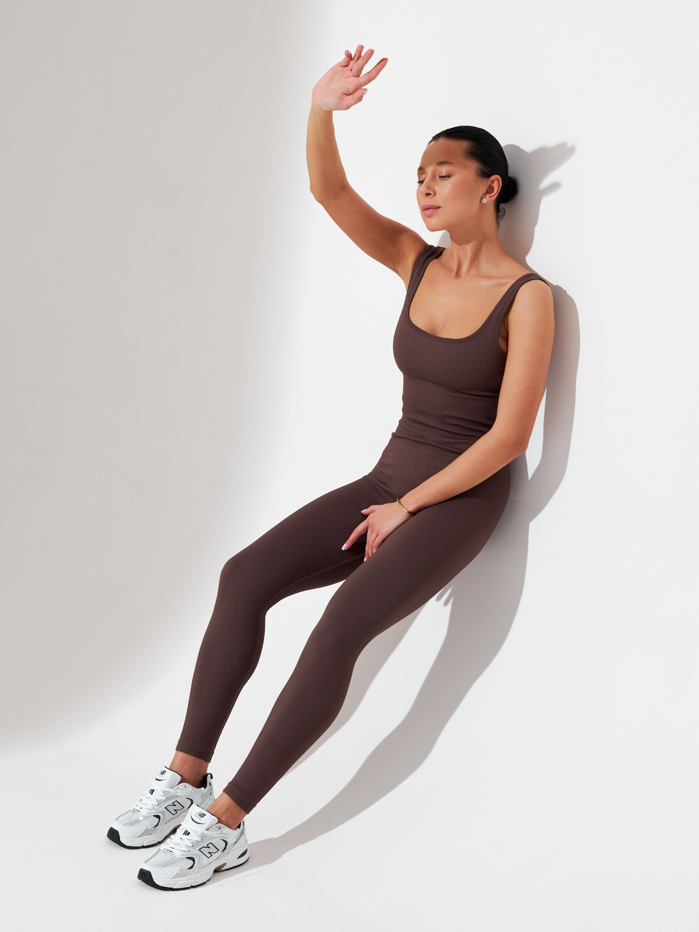 Фотосъемка спортивных комбинезонов Екатеринбург Wildberries ВБ Ozon Озон фотосессия одежды Екб заказать цена фотосъемка товара WB карточки. Фотограф Екатеринбург Анастасия Жерновская | Маркетплейсы и нейрофото