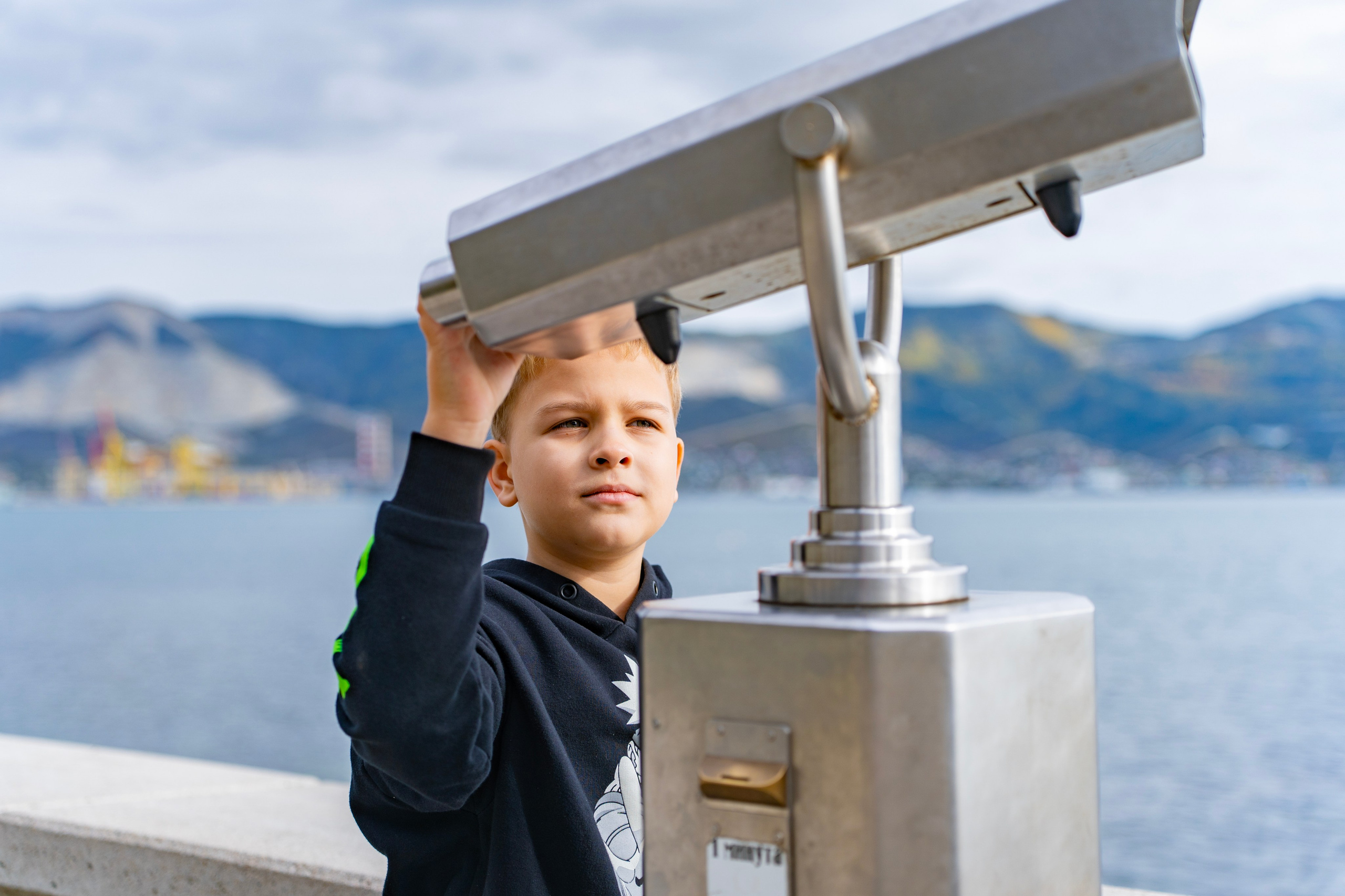 Фотосессия в Новороссийске осенью. Семейный и детский фотограф Екатерина Черняева. Снимаю портреты, love story, фотопрогулки, работаю на улице, в кафе, студии, дома у клиента
