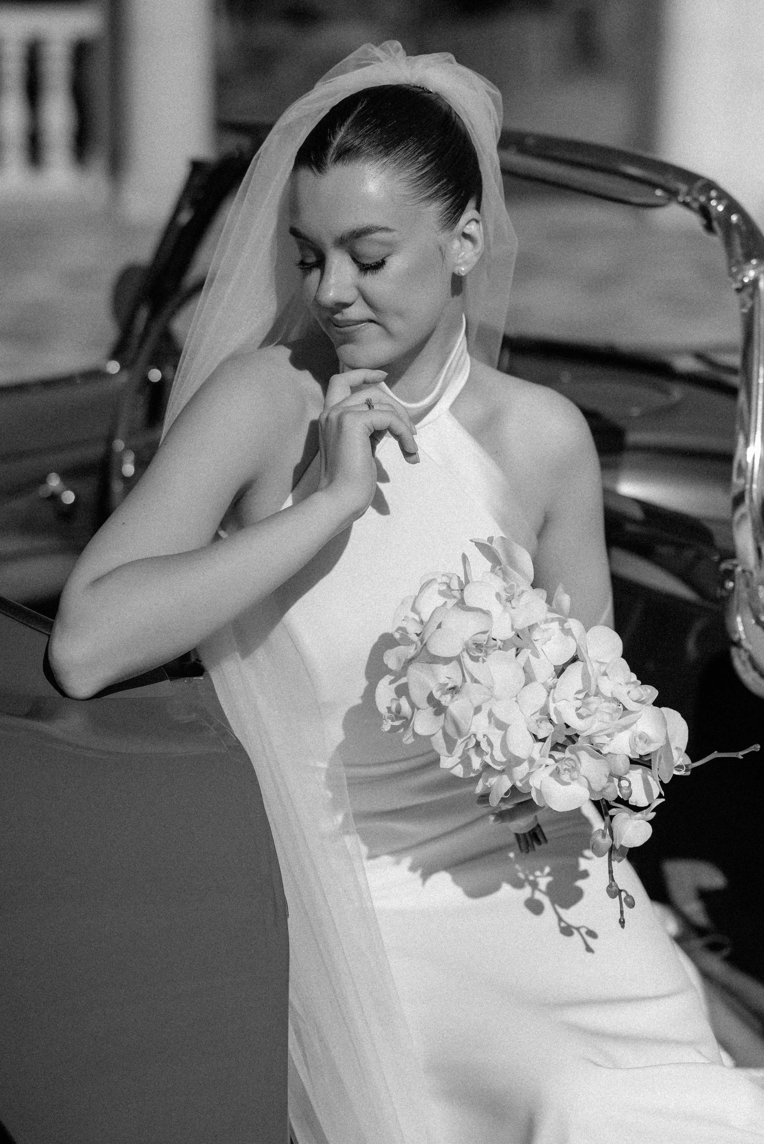 Wedding day in VERSAL PARK. Wedding PHOTOGRAPHER Andrew Vnukov