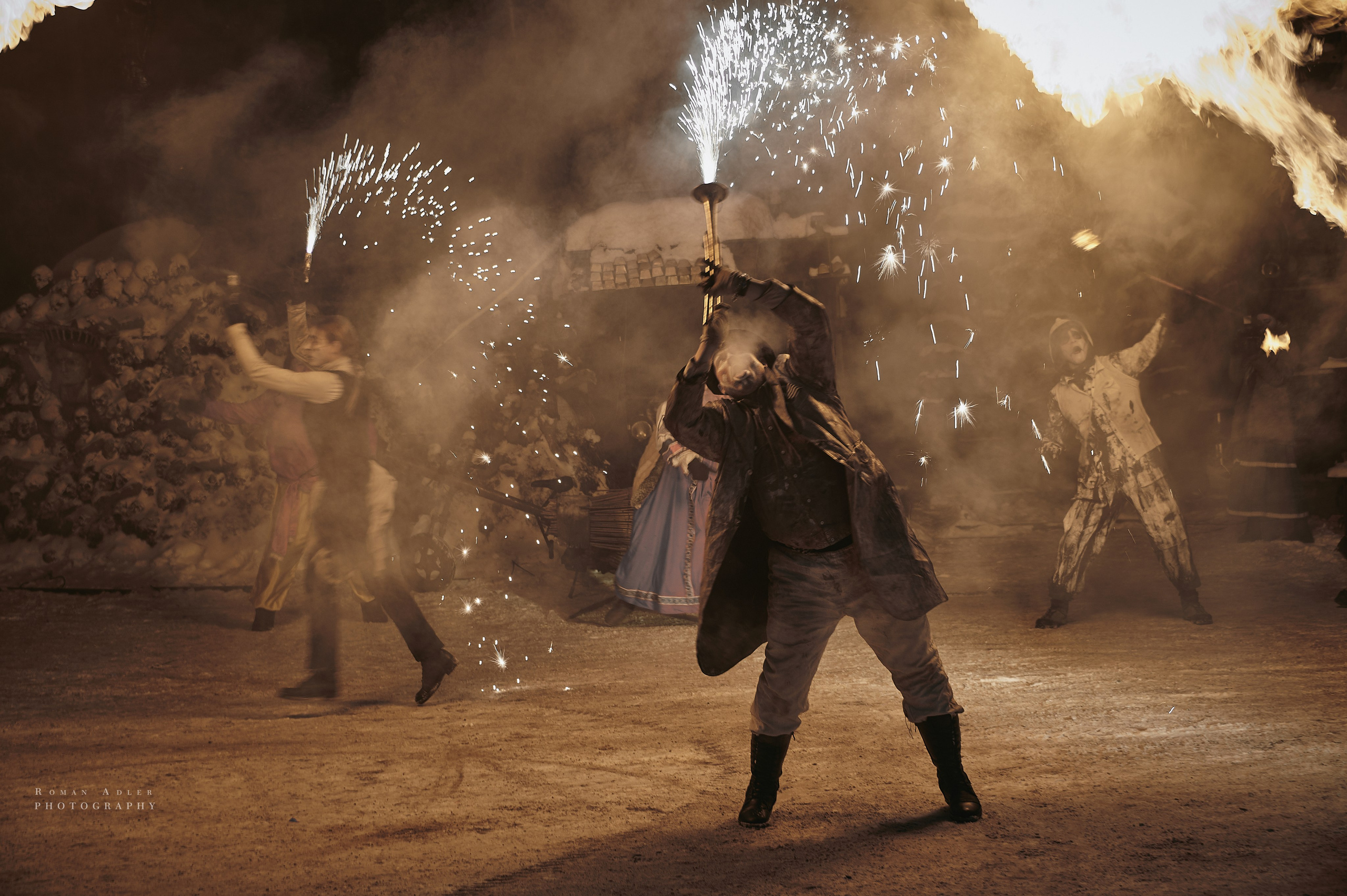 Новогодняя сказка от Ночных волков. Фотограф Роман Адлер