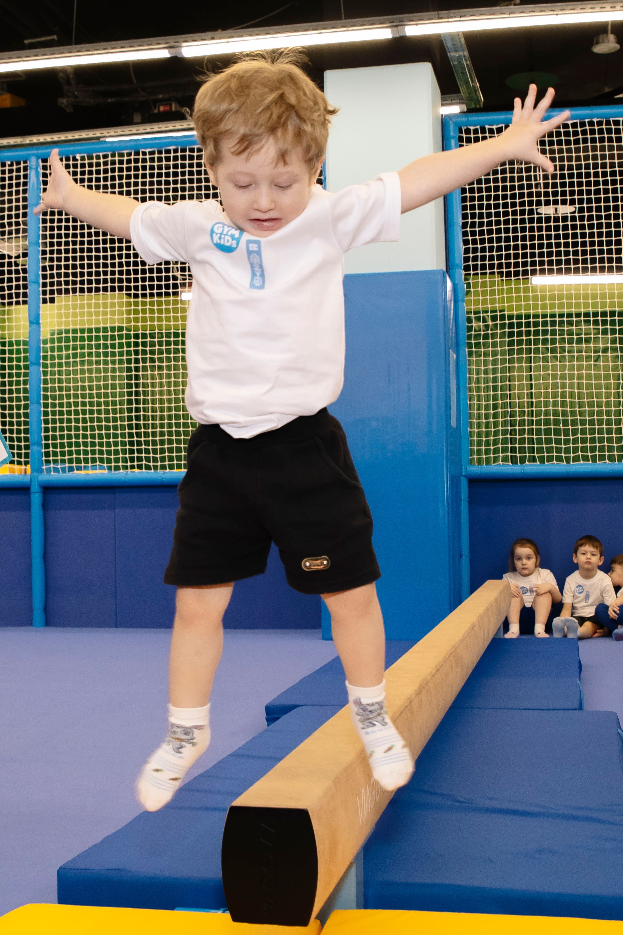 Соревнования по гимнастике в Gymkids Чертаново. Профессиональный фотограф в Москве | Заказать фотосессию и съемку
