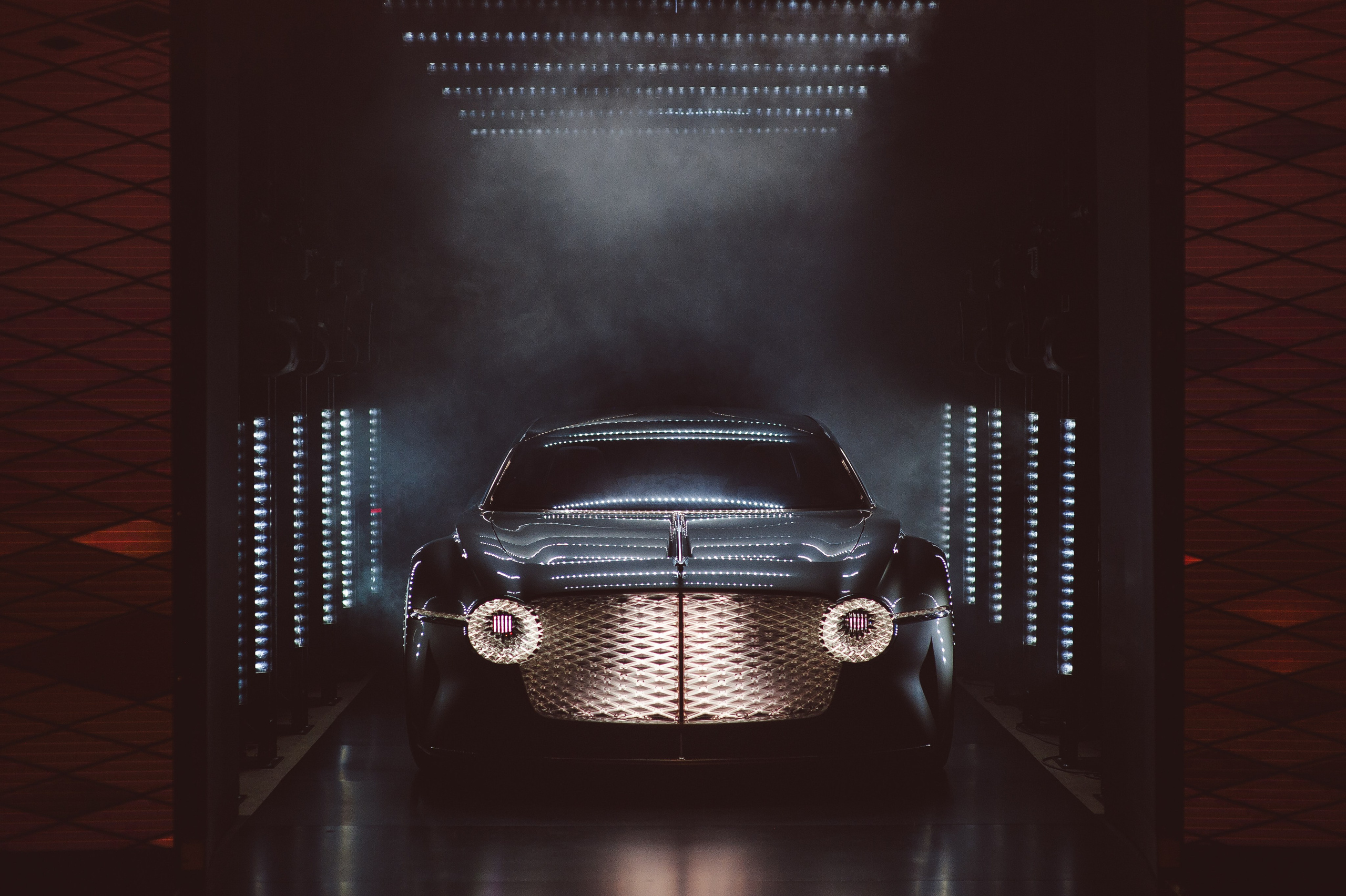 Премьера Bentley100EXP, Кру Великобритания. Репортажный фотограф Андрей Бузин