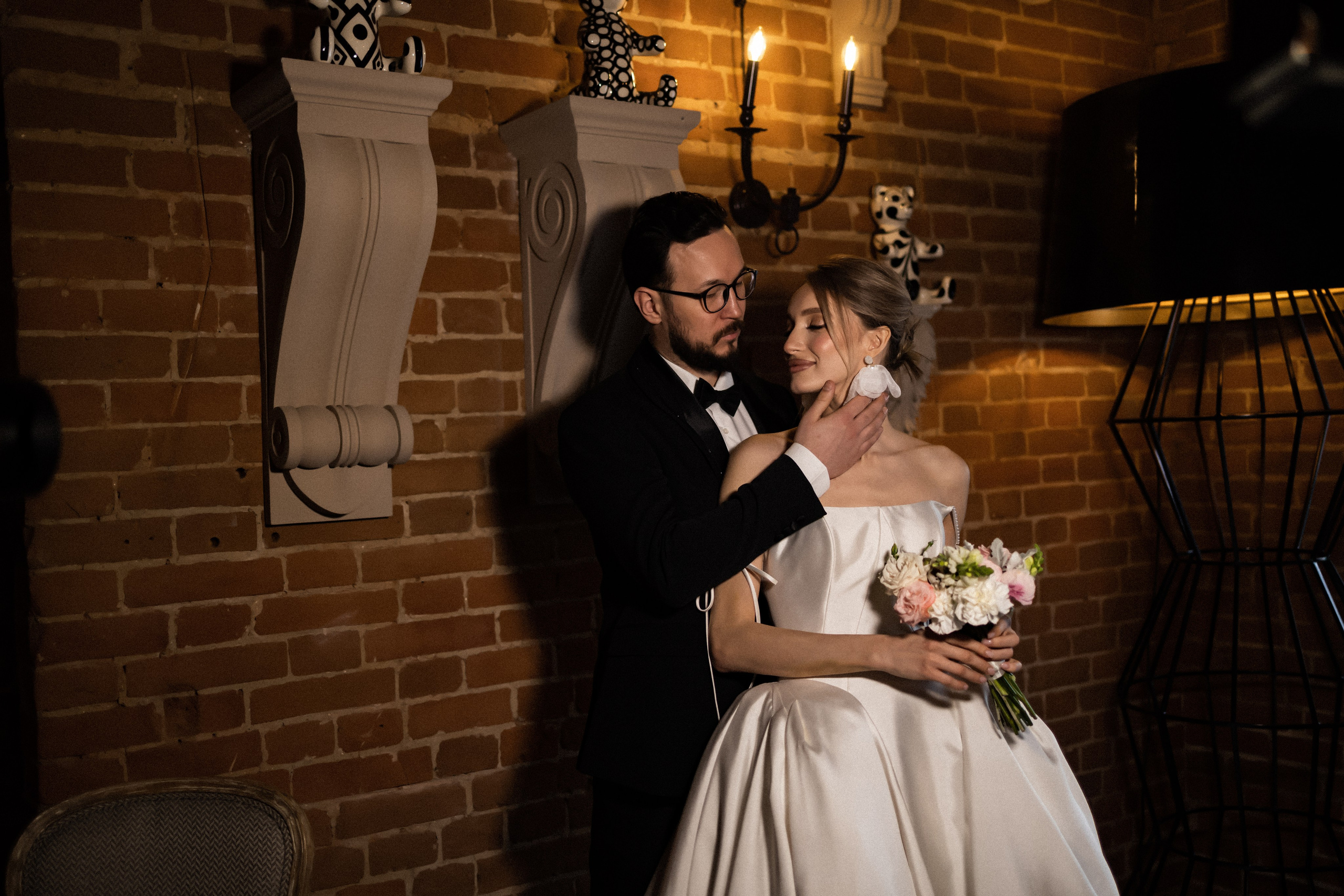 Свадебная в ресторане. Фотограф Арина Шмакова