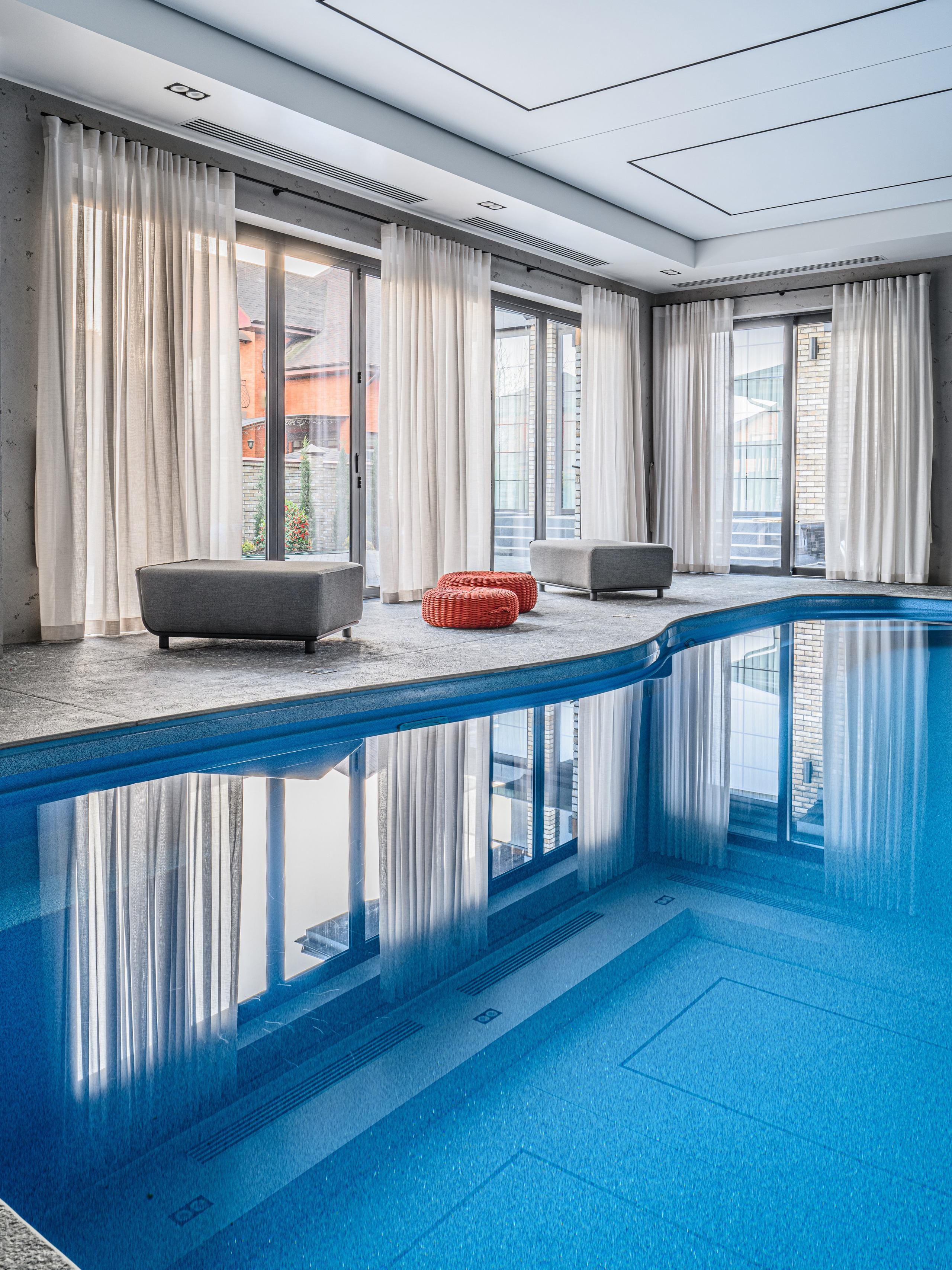 Дом с бассейном. Интерьерный фотограф Краснодар Денис Педань