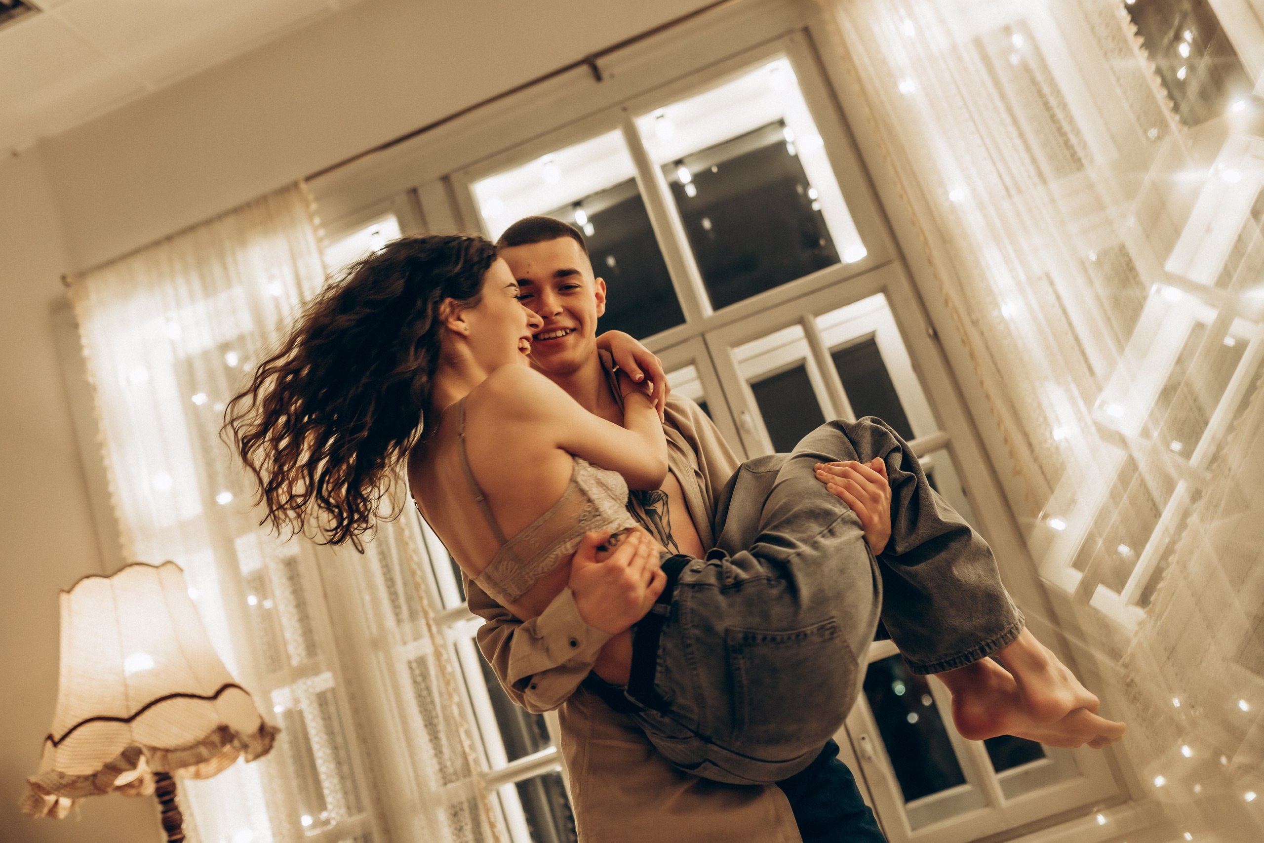 LoveStory Никита и Лиза в студии. Фотограф Санкт-Петербург Князева Елизавета