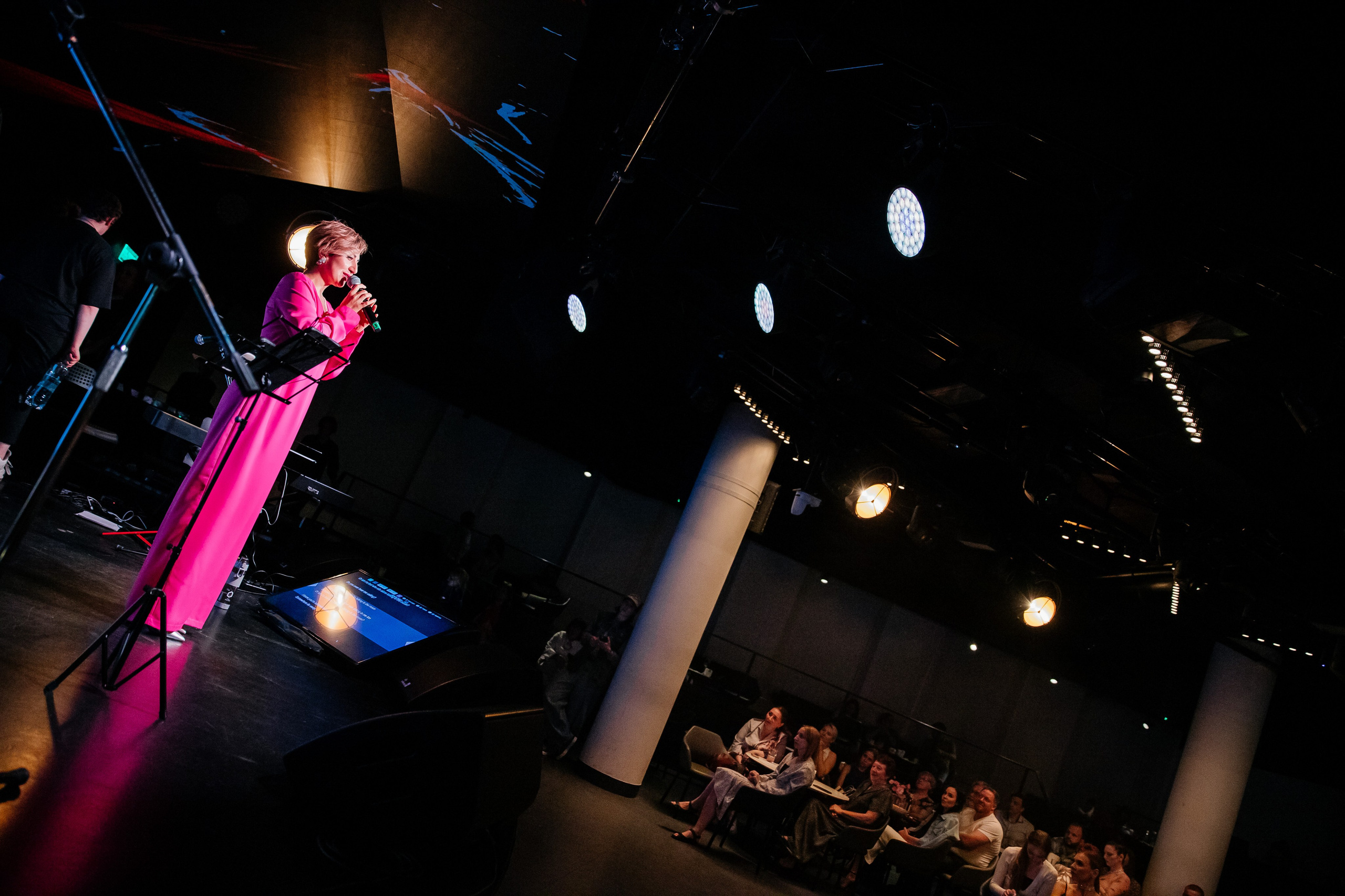 PRОГОЛОС ЕЛЬЦИН ЦЕНТР. Репортажный и портретный фотограф в Екатеринбурге Гизатуллин Марат