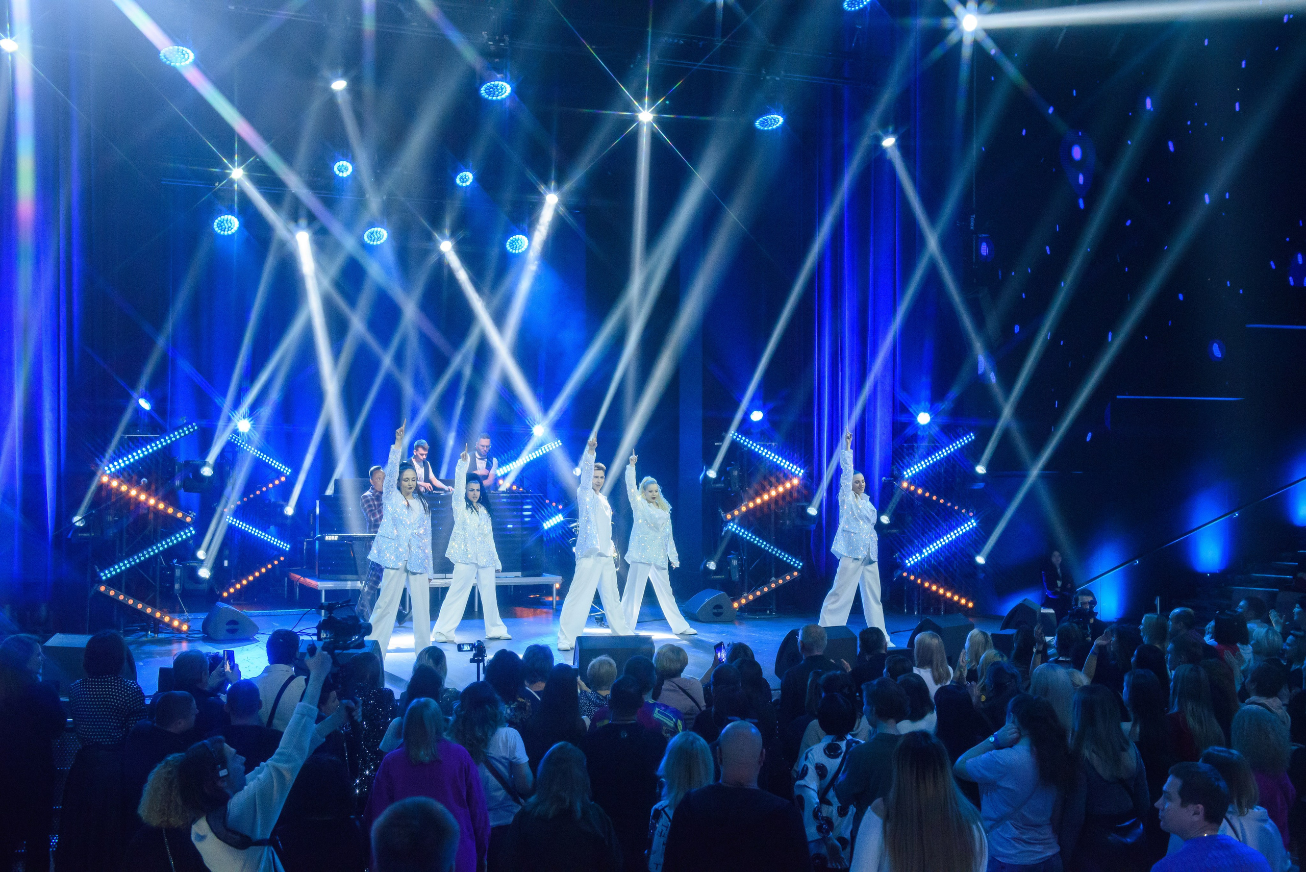 Дискотека СССР. «Сладкий сон» и Сергей Васюта — «Имена на все времена». Бренд-фотограф для экспертов и блогеров в Москве Влада Горбовская