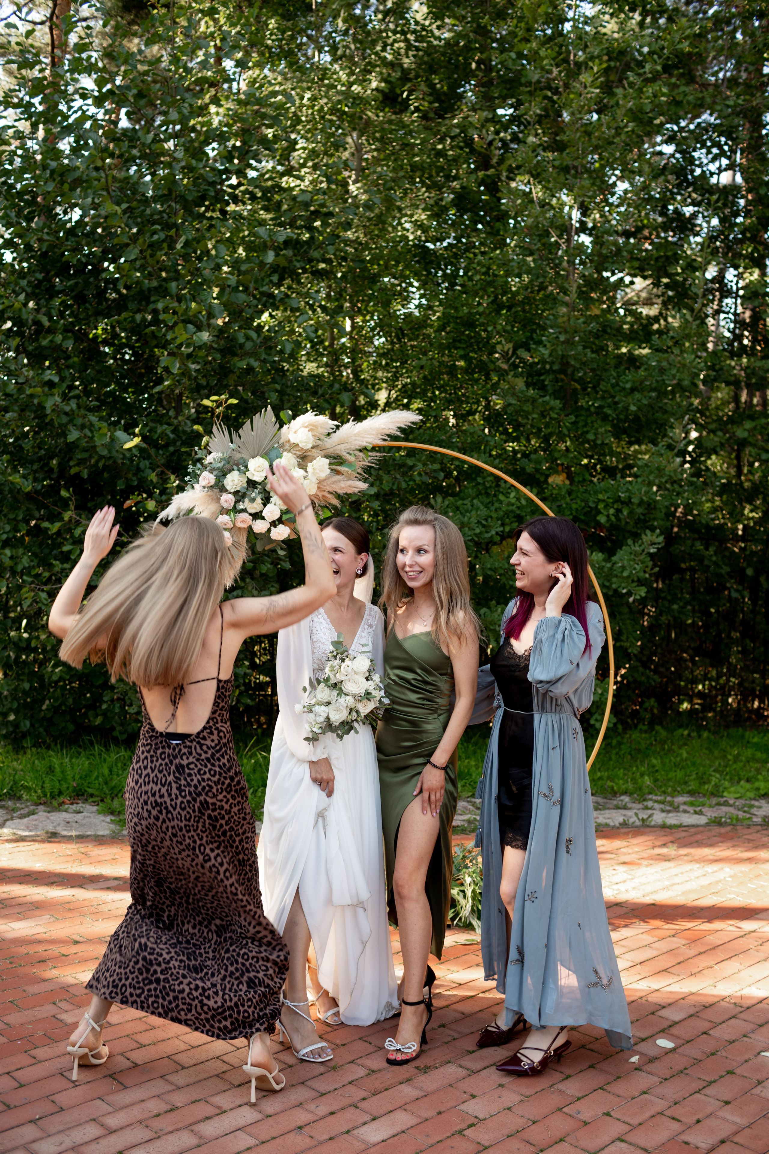 Свадебная фотопрогулка в Пушкине. Свадебный фотограф Кирилл Белый