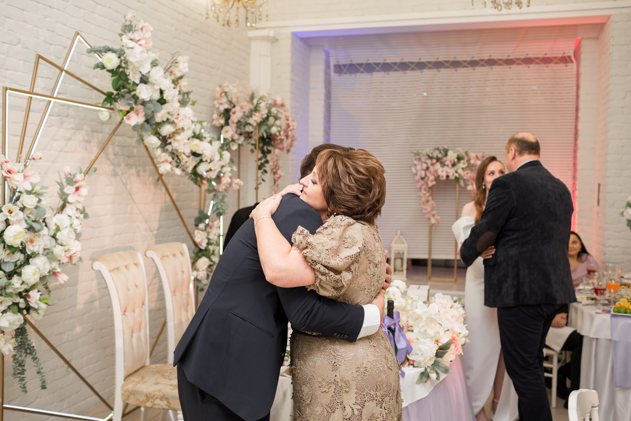 Свадьба в Петербурге в сентябре. Свадебный фотограф Кирилл Белый