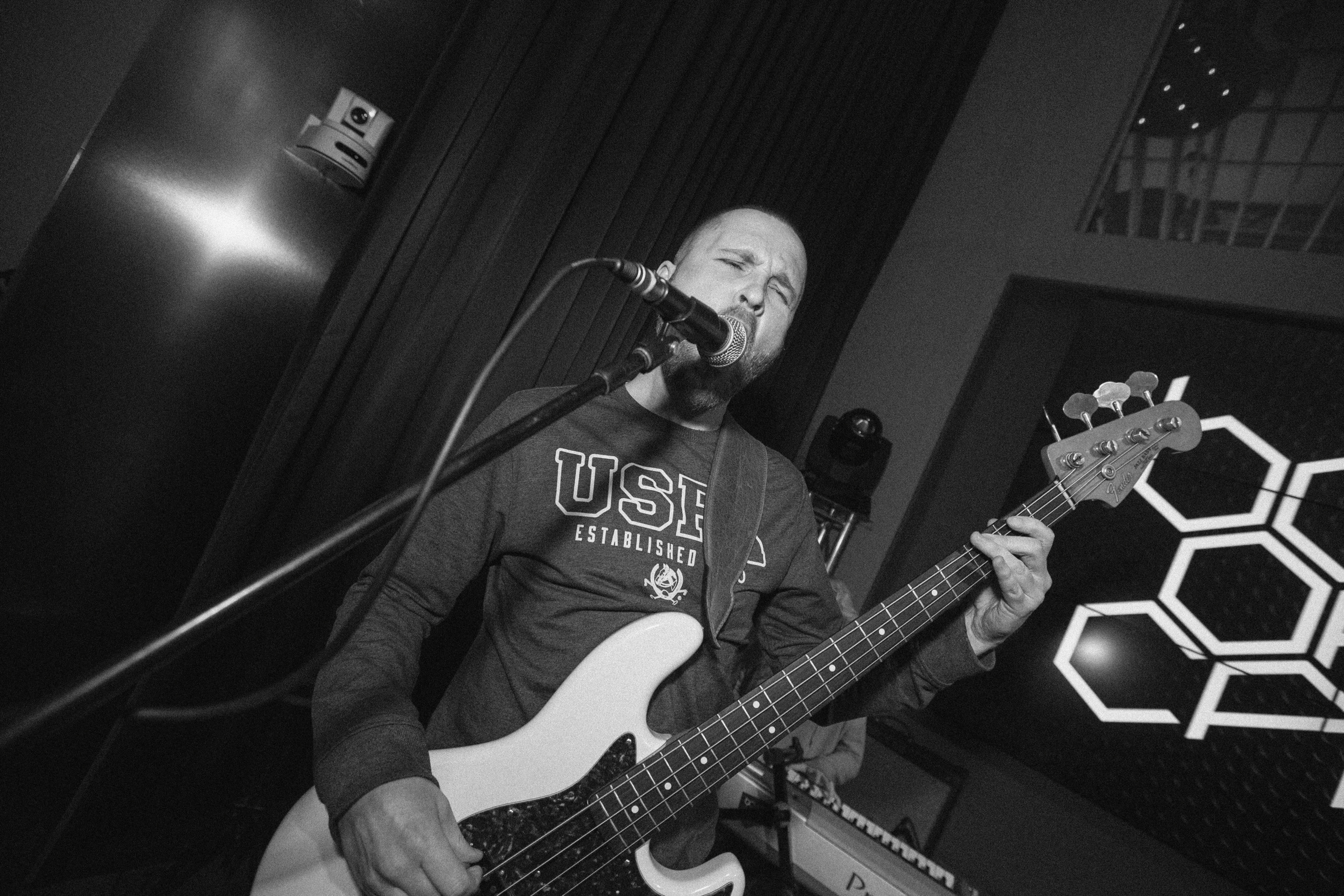 Bonds of Carbon. Stanislav Baryshev — People. Emotions. Atmosphere