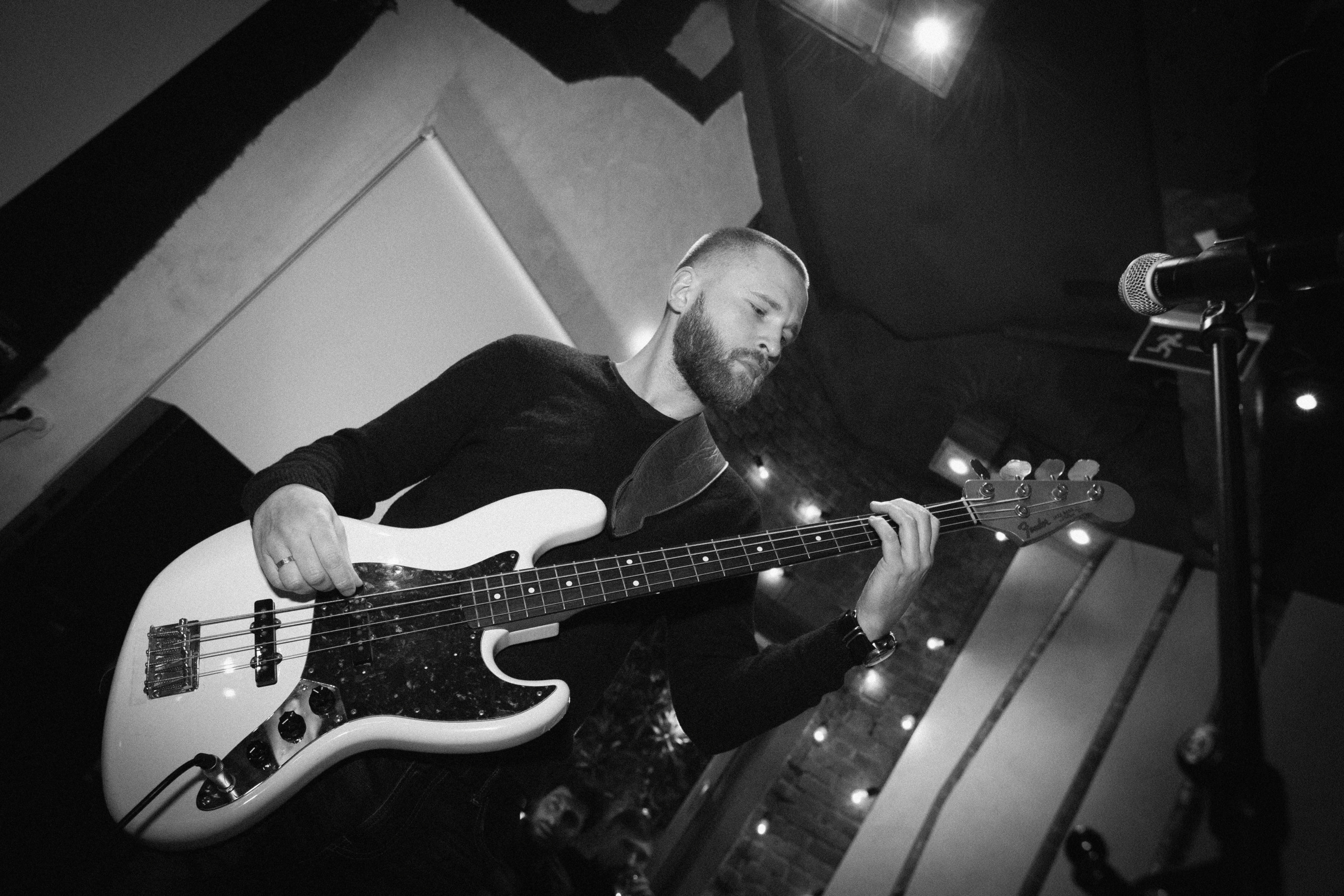 Bonds of Carbon. Stanislav Baryshev — People. Emotions. Atmosphere