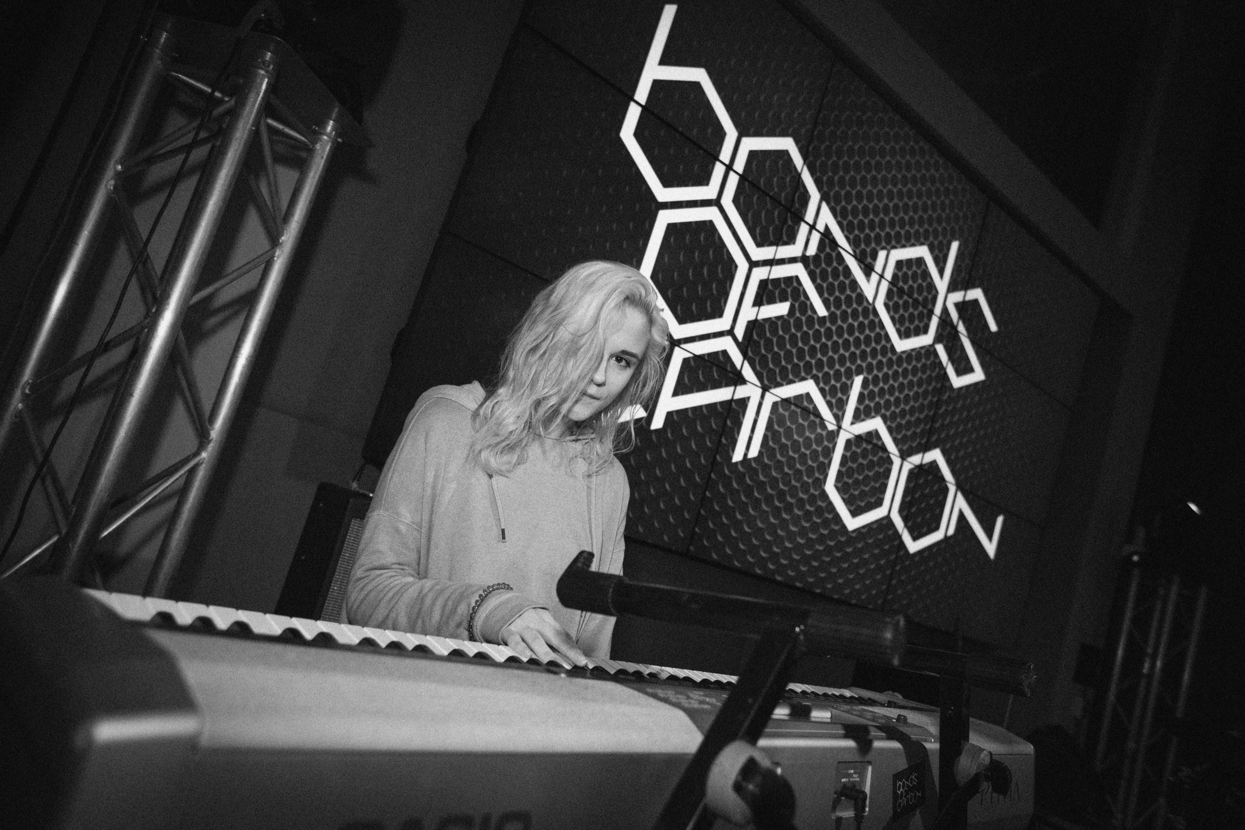 Bonds of Carbon. Stanislav Baryshev — People. Emotions. Atmosphere