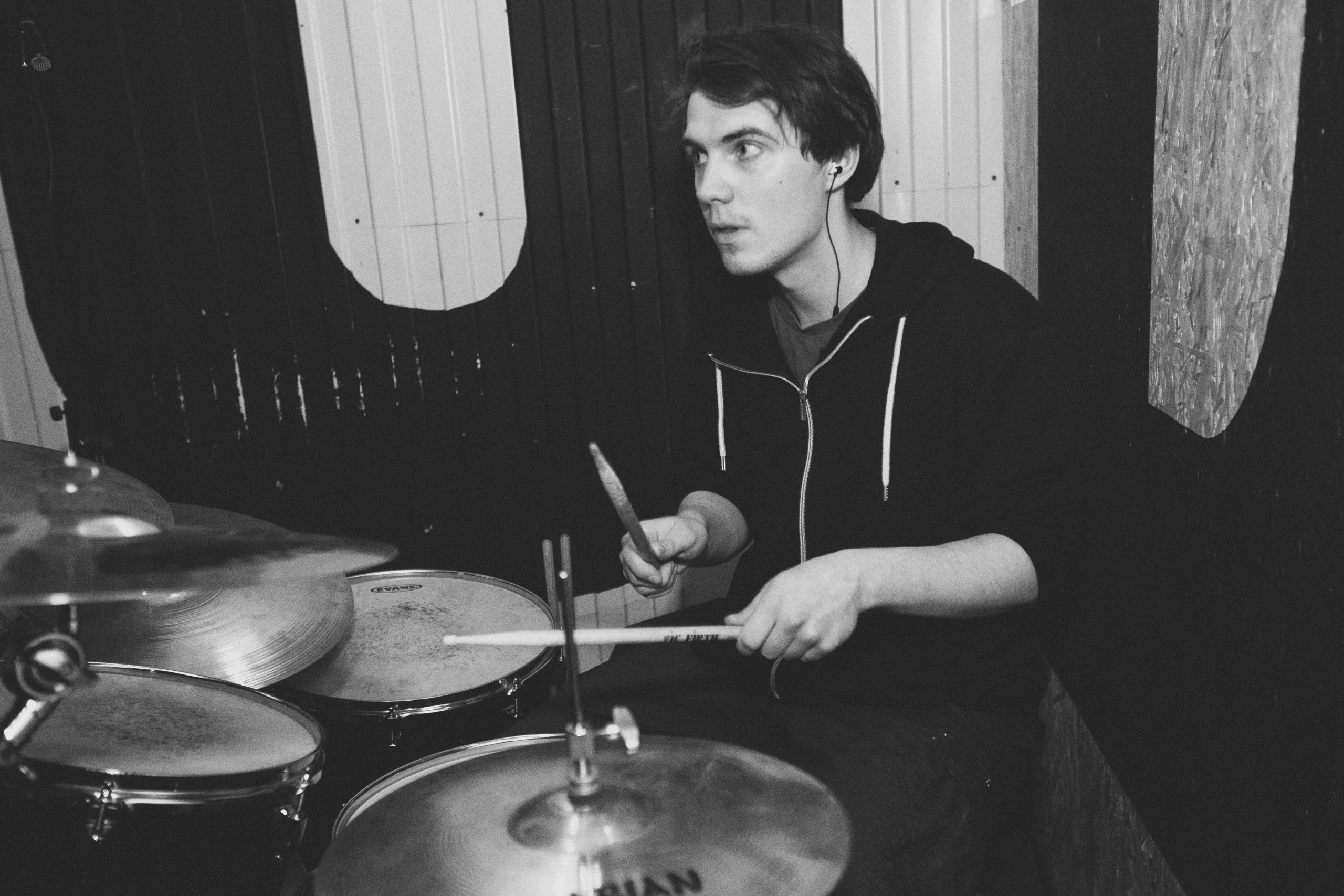 Bonds of Carbon. Stanislav Baryshev — People. Emotions. Atmosphere