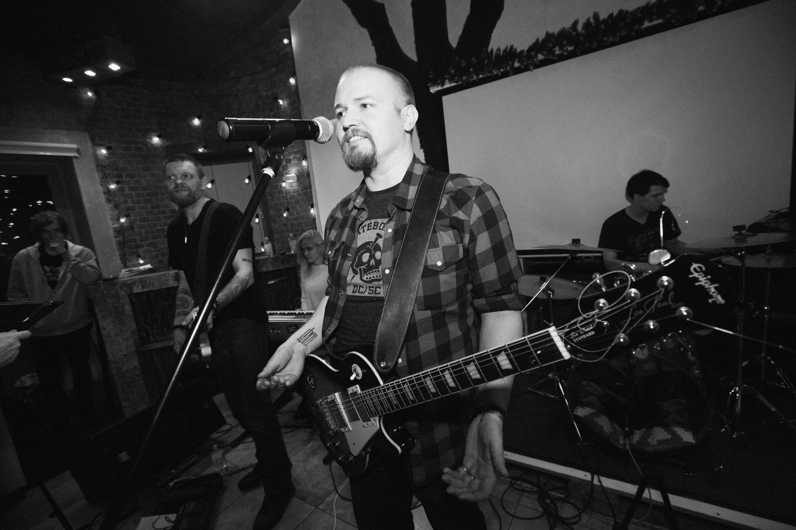 Bonds of Carbon. Stanislav Baryshev — People. Emotions. Atmosphere