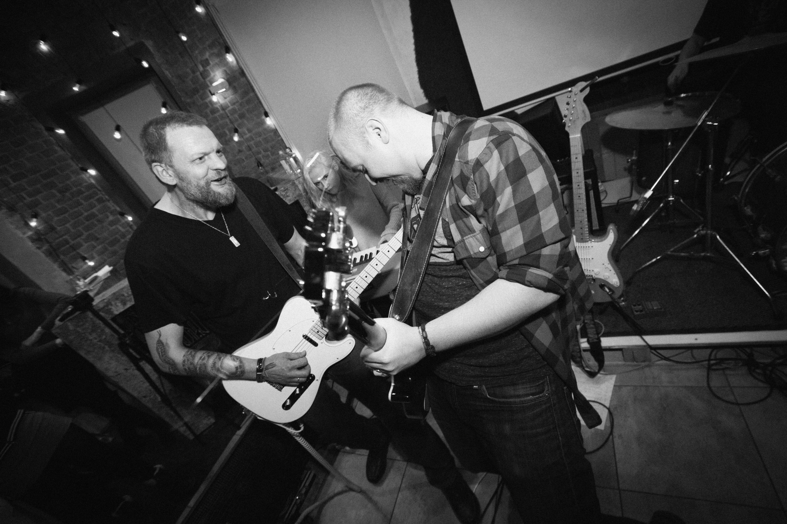 Bonds of Carbon. Stanislav Baryshev — People. Emotions. Atmosphere