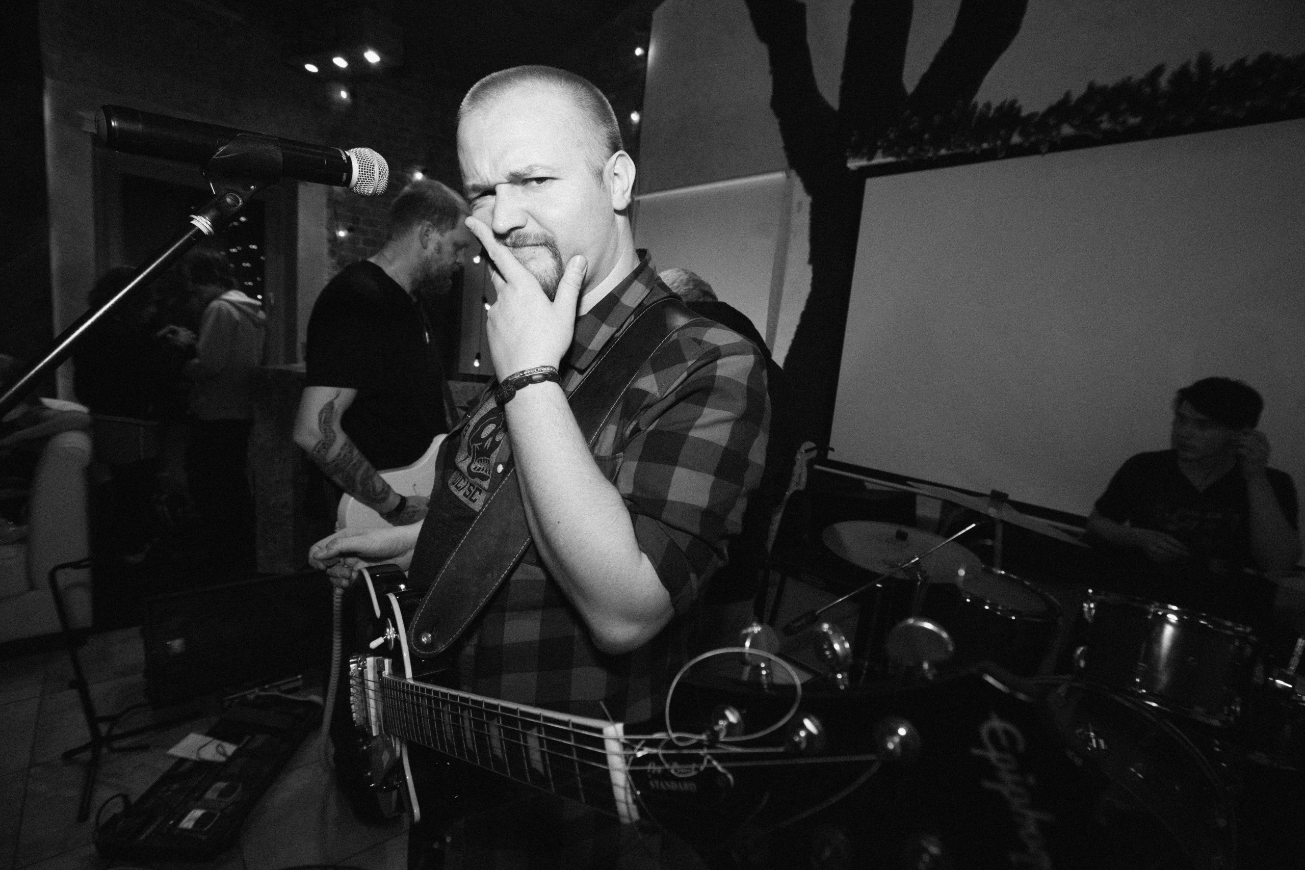 Bonds of Carbon. Stanislav Baryshev — People. Emotions. Atmosphere