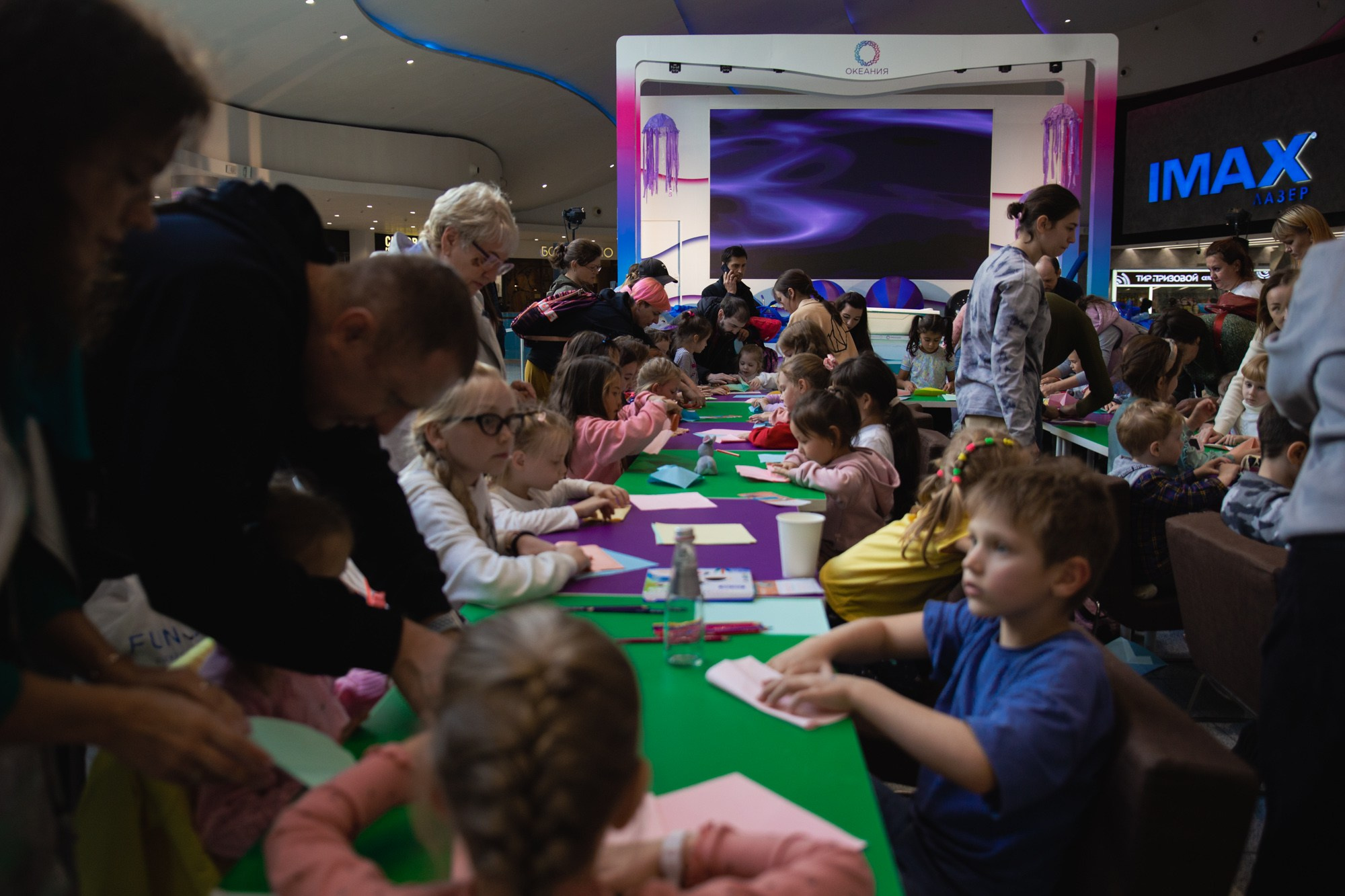 Сказка в ТЦ Океания. Репортажный и концертный фотограф в Москве Анастасия Осень
