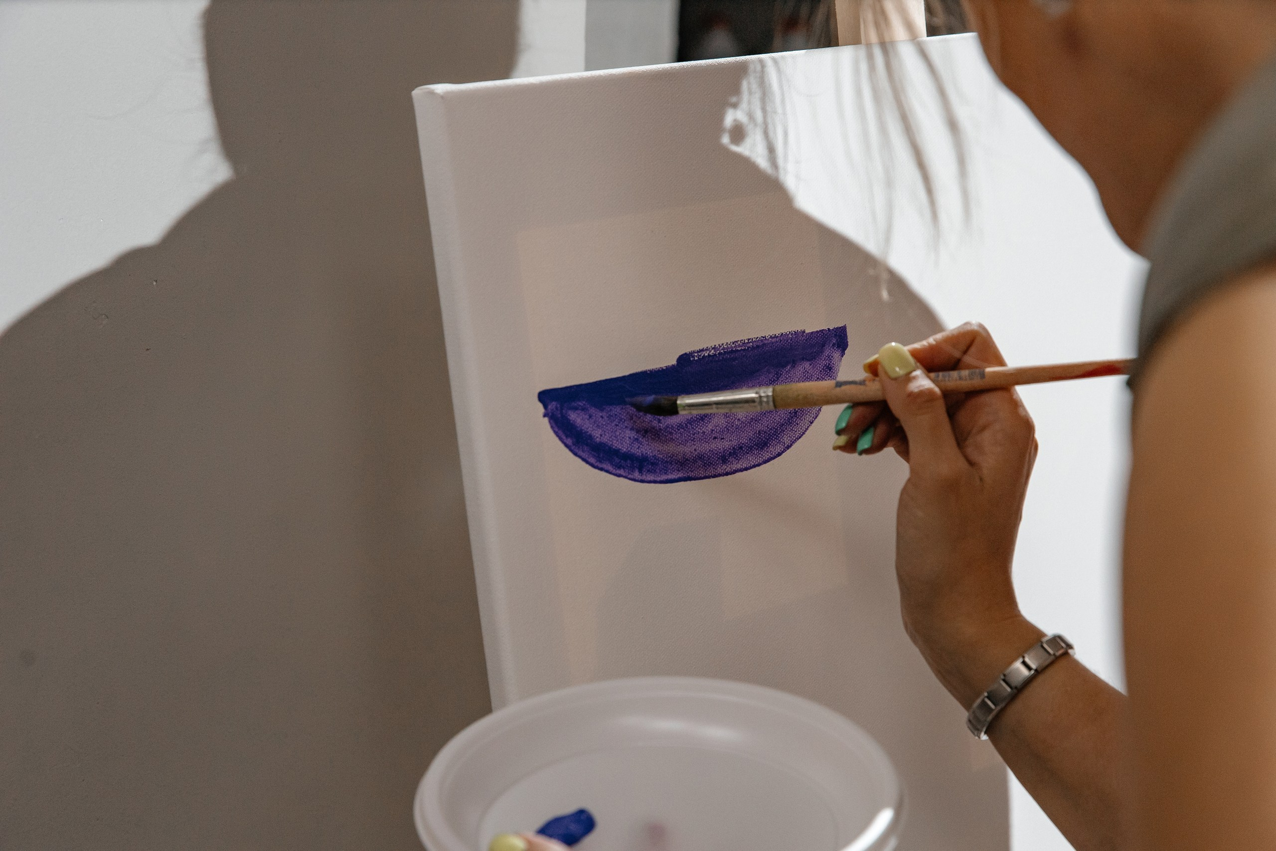 «Мир. Труд. Май» в AROMALAGE — весенний праздник творчества и аромата