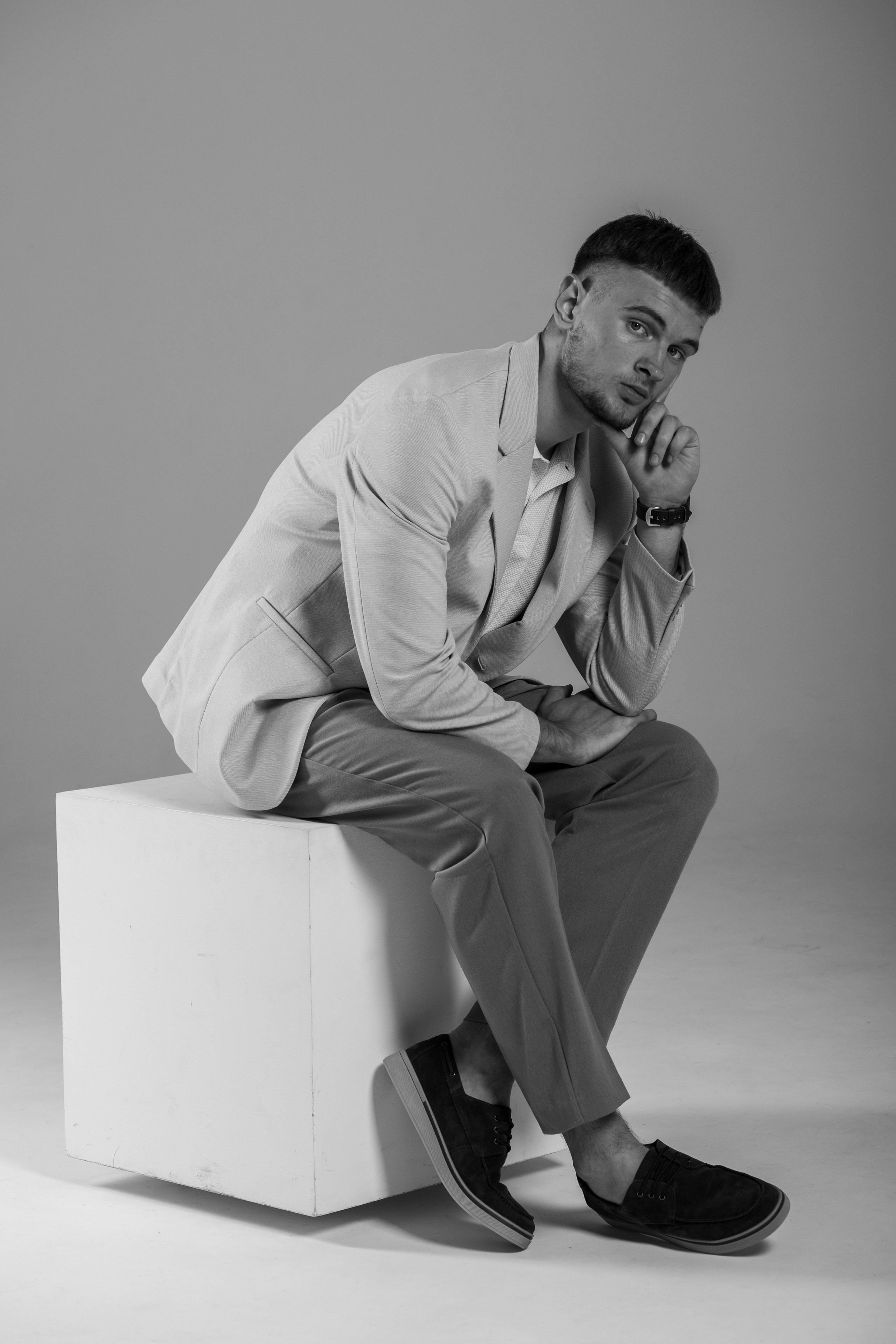 Владимир. Профессиональная фотосъемка в Крыму. Натуральные эмоции и живые кадры. Забронируйте дату прямо сейчас!