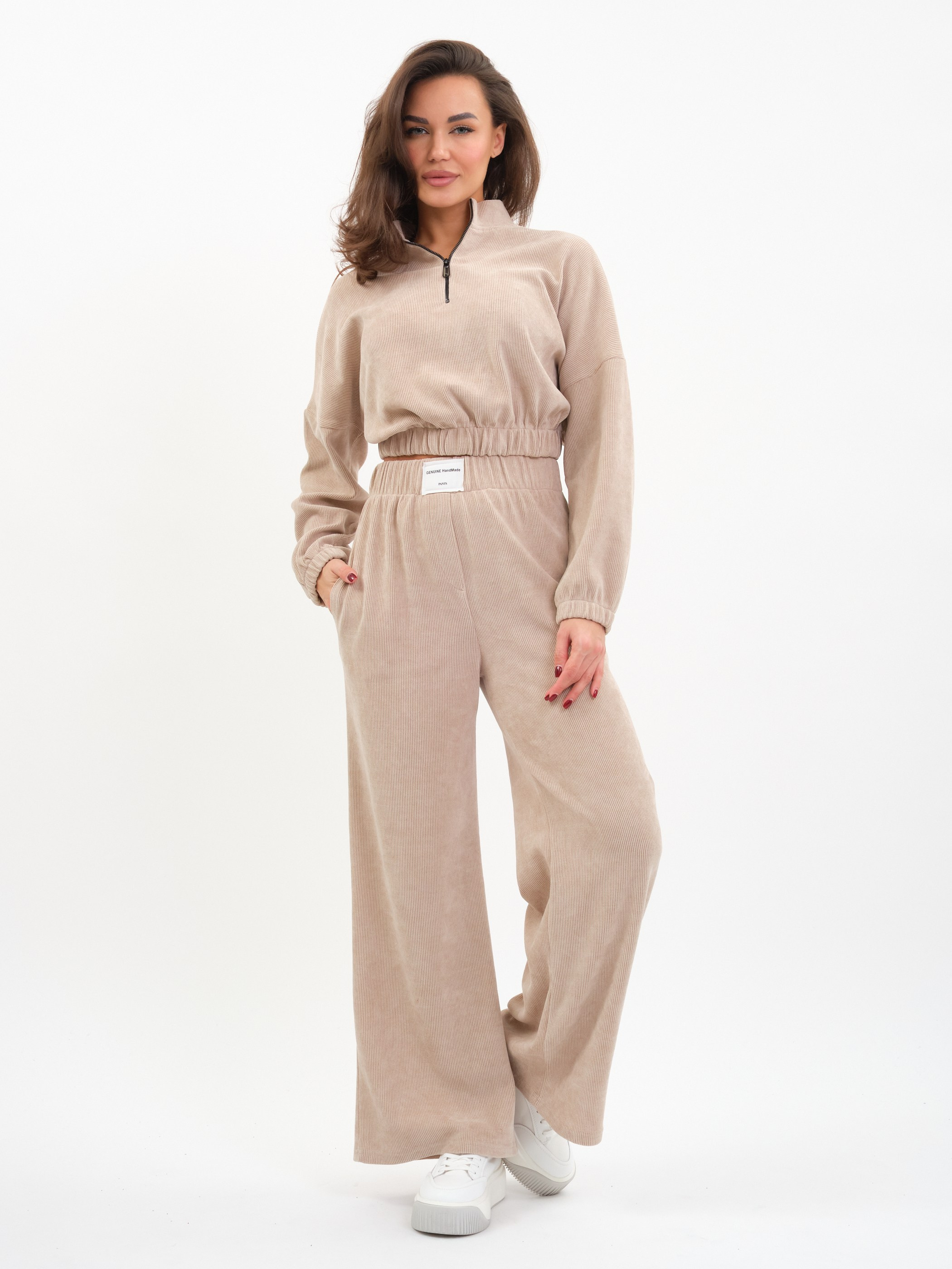 Каталог предметной и fashion-съёмки на белом фоне — Артур Карташев. Фотограф Карташев Артур