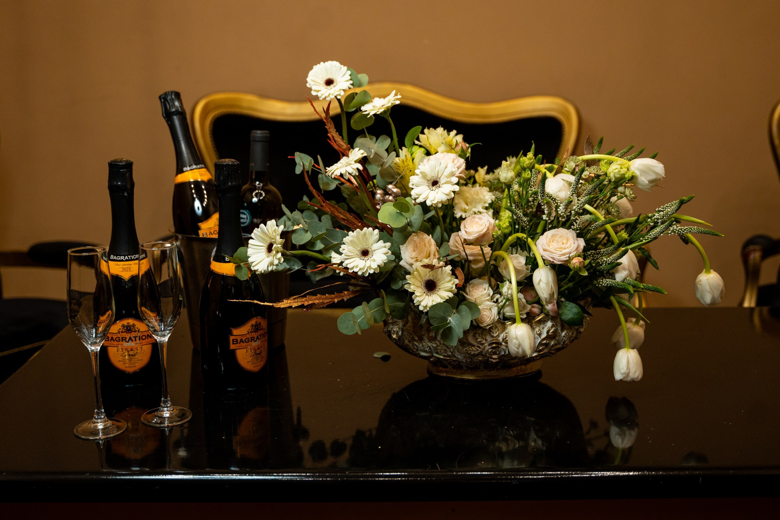 Юбилей в доме Смирнова. Kirillova Studio — мастерская декора и событий Юли Кирилловой