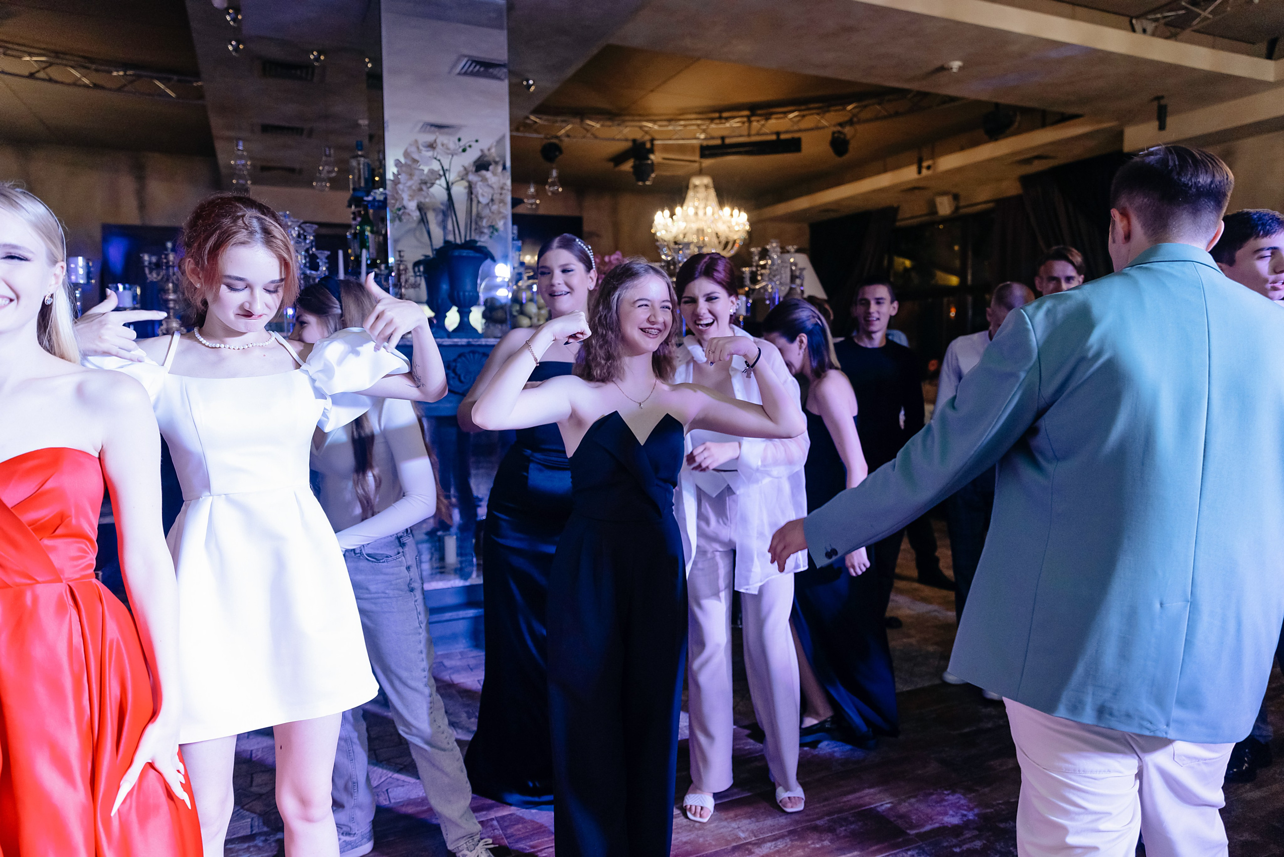 11 класс Гимназия 69. Фотограф и Видеограф в Краснодаре Юлия Солодченко