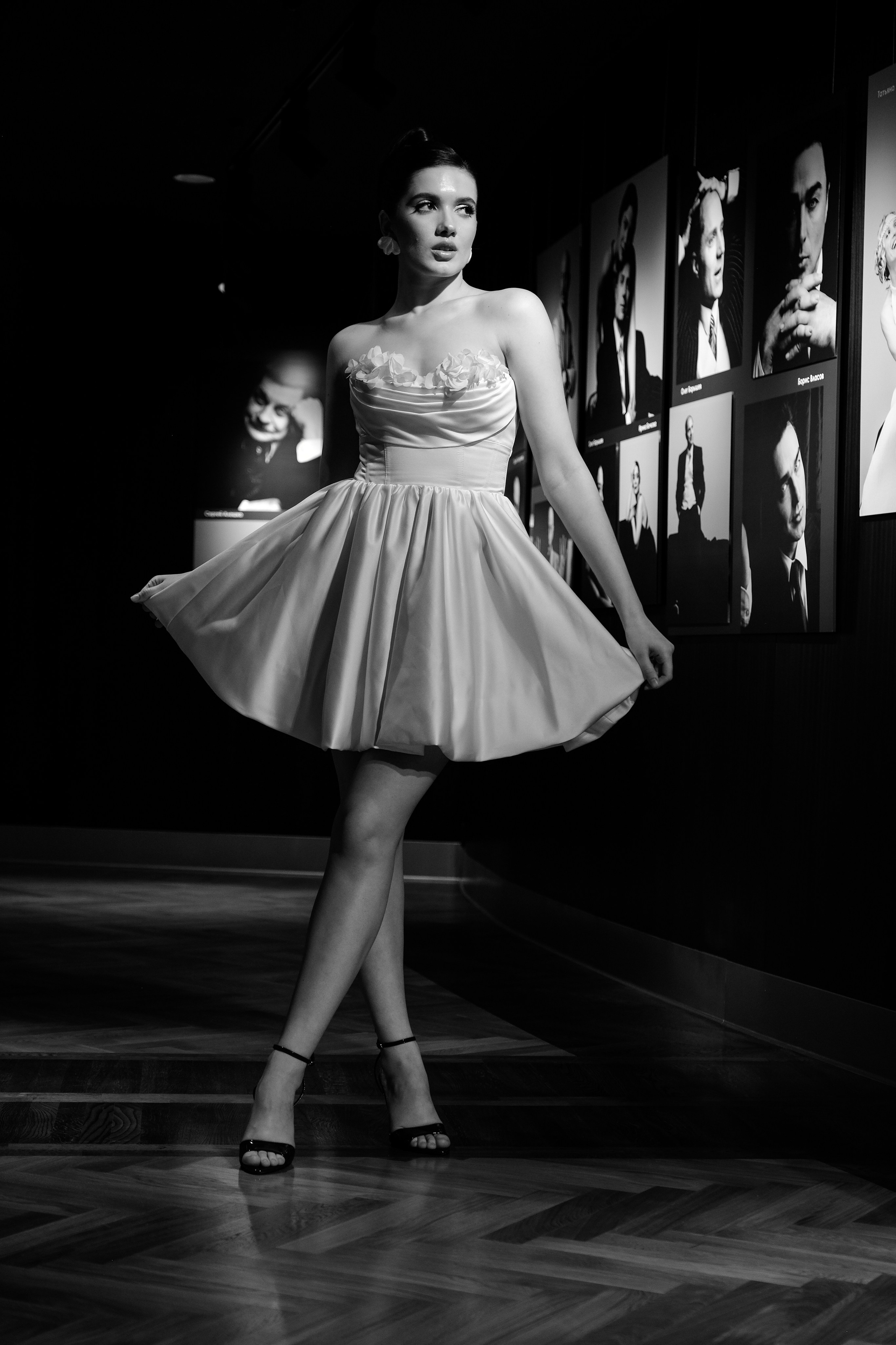 Свадебная фотосессия в театре драмы имени Наума Орлова. Свадебный фотограф в Челябинске Сырчикова Наталья