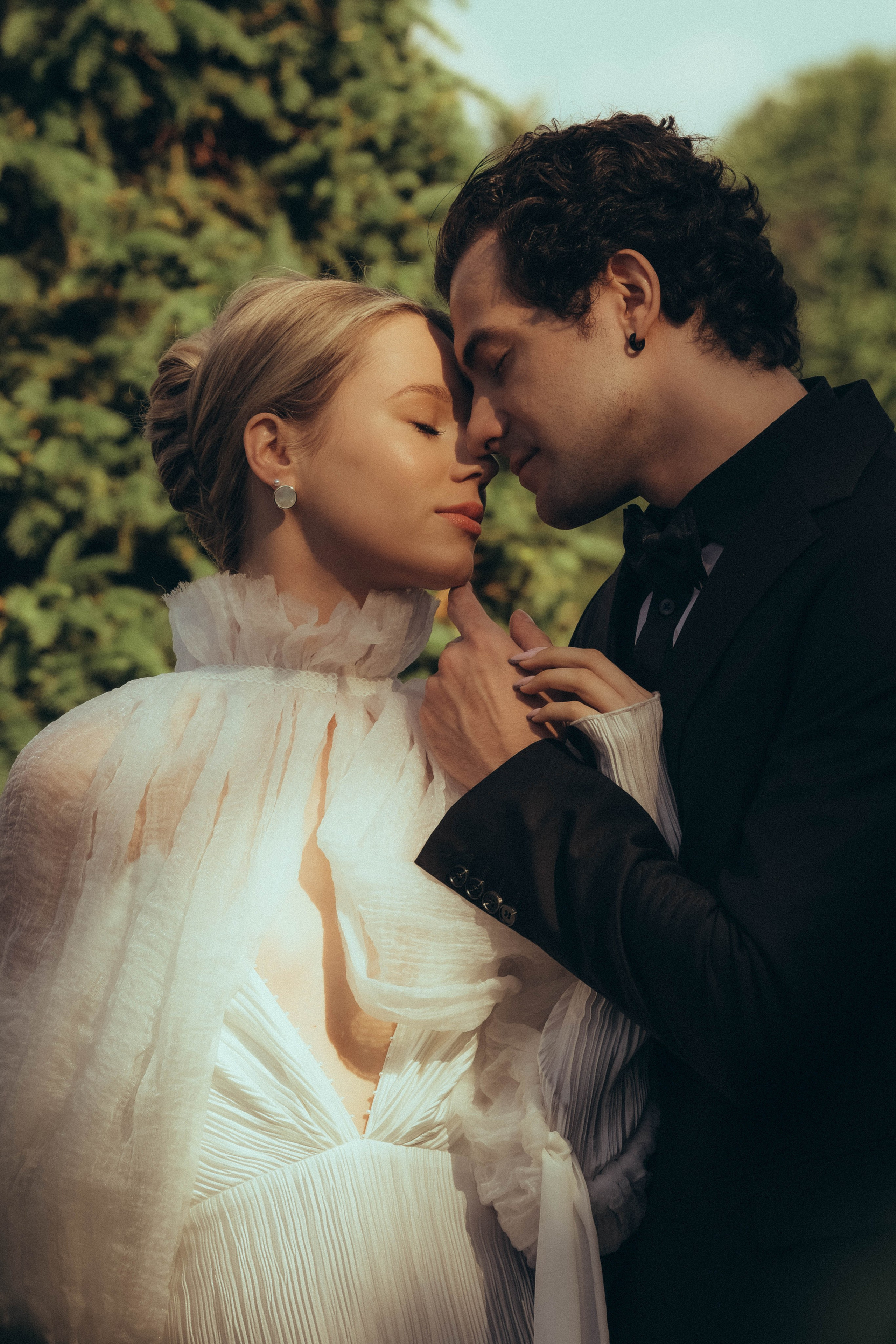 СВАДЕБНАЯ СЬЕМКА В ПАРКЕ ОРАНИЕНБАУМ. Профессиональный фотограф, Санкт-Петербург — Виктория Богомолова