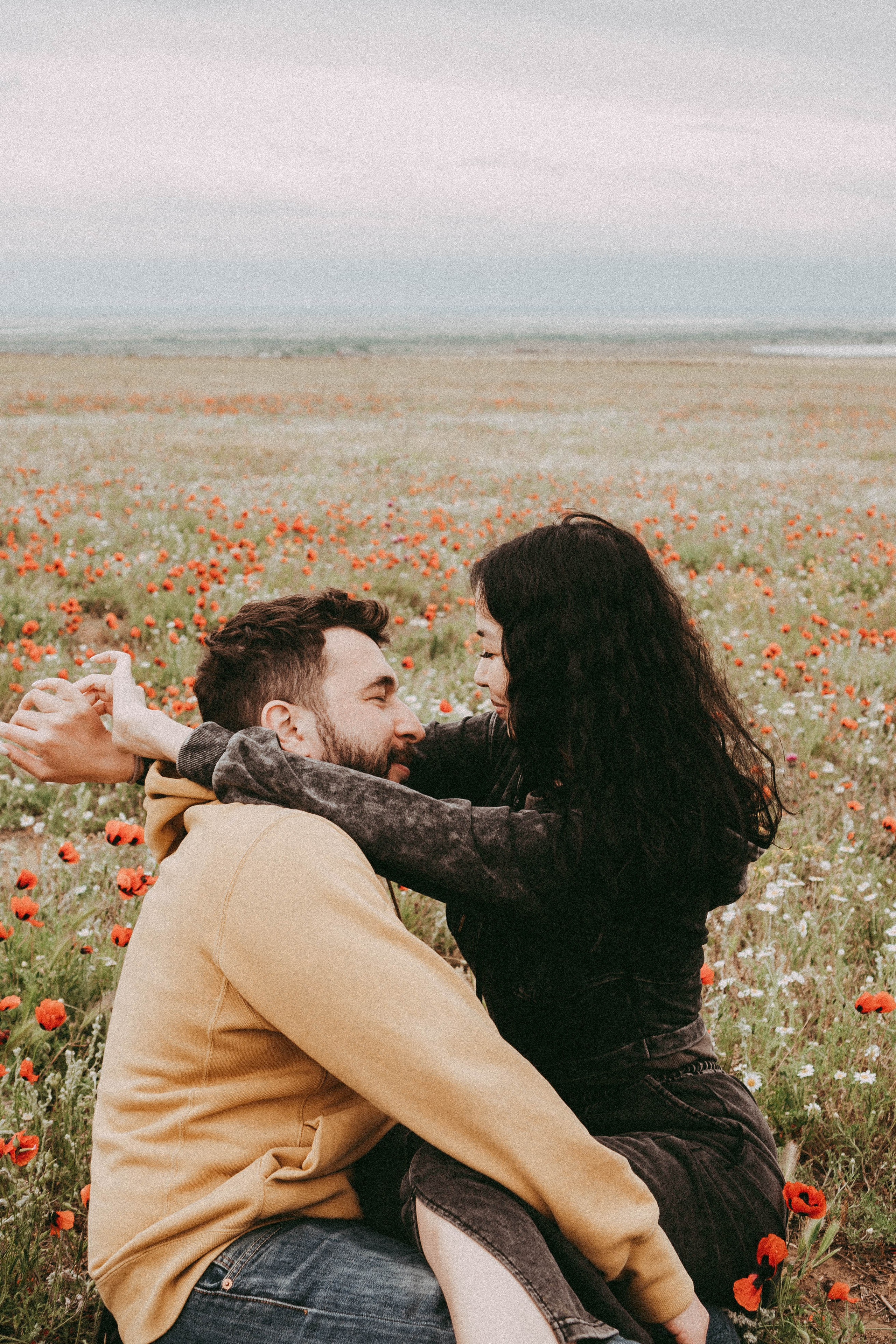 Любовь в маковом поле. Профессиональный фотограф, Санкт-Петербург — Виктория Богомолова