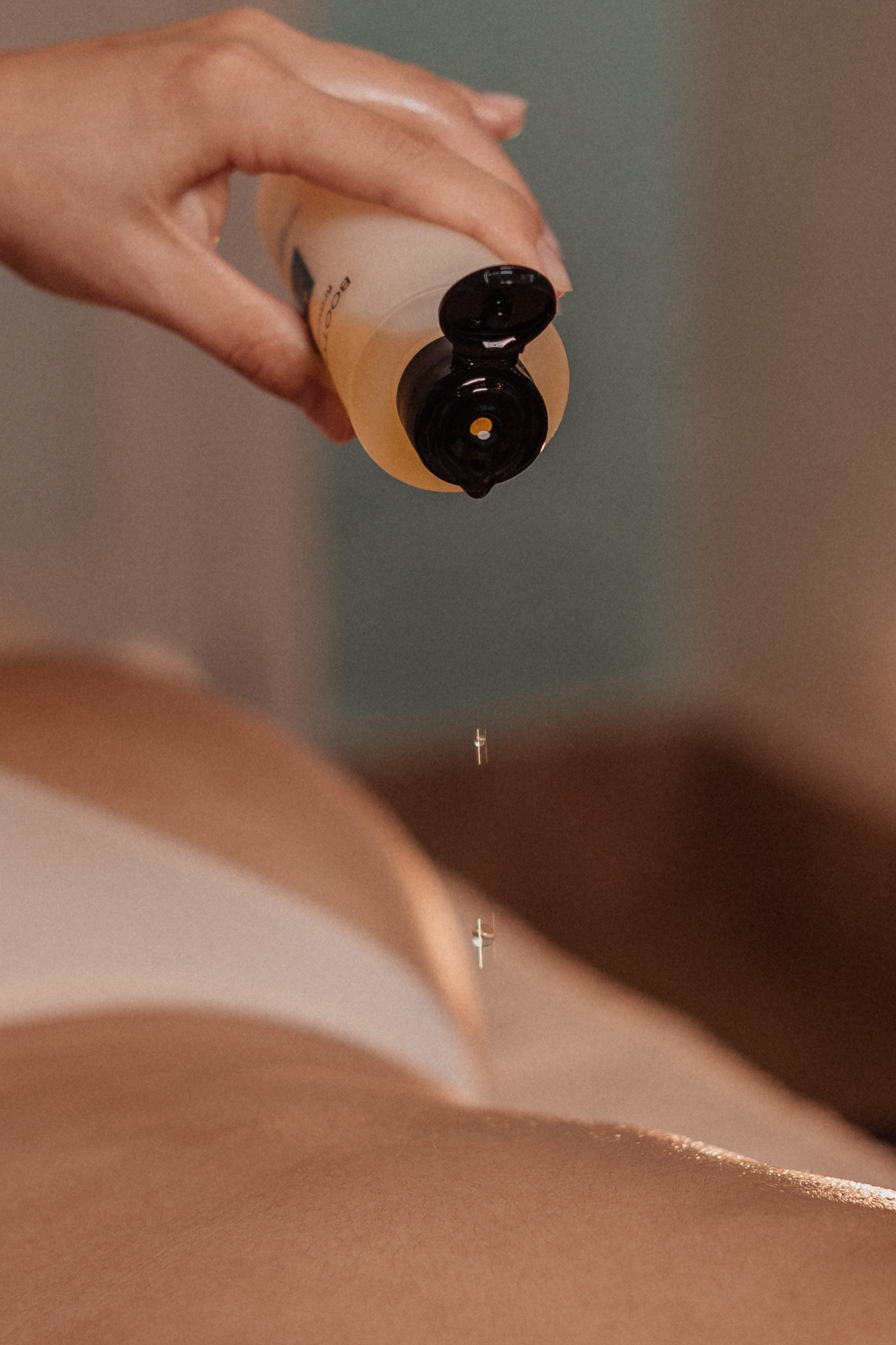 Контент для @massagevlg. Свадебный и семейный фотограф в Волгограде Олеся Лисицкая