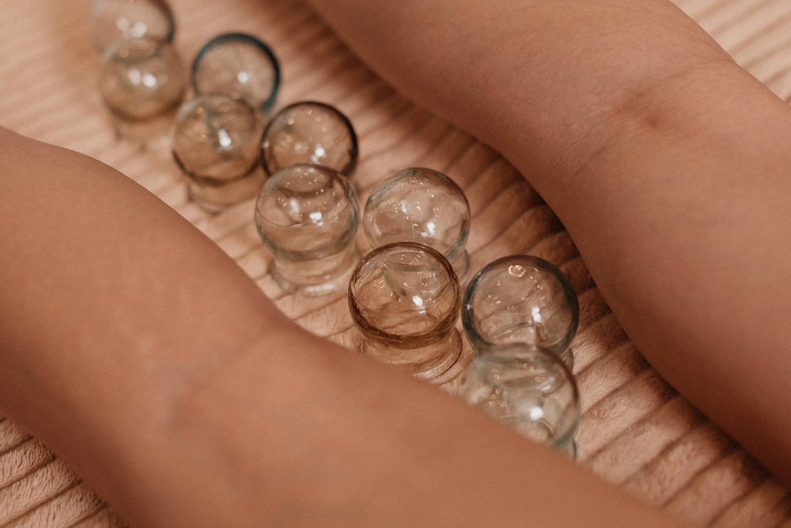 Контент для @massagevlg. Свадебный и семейный фотограф в Волгограде Олеся Лисицкая