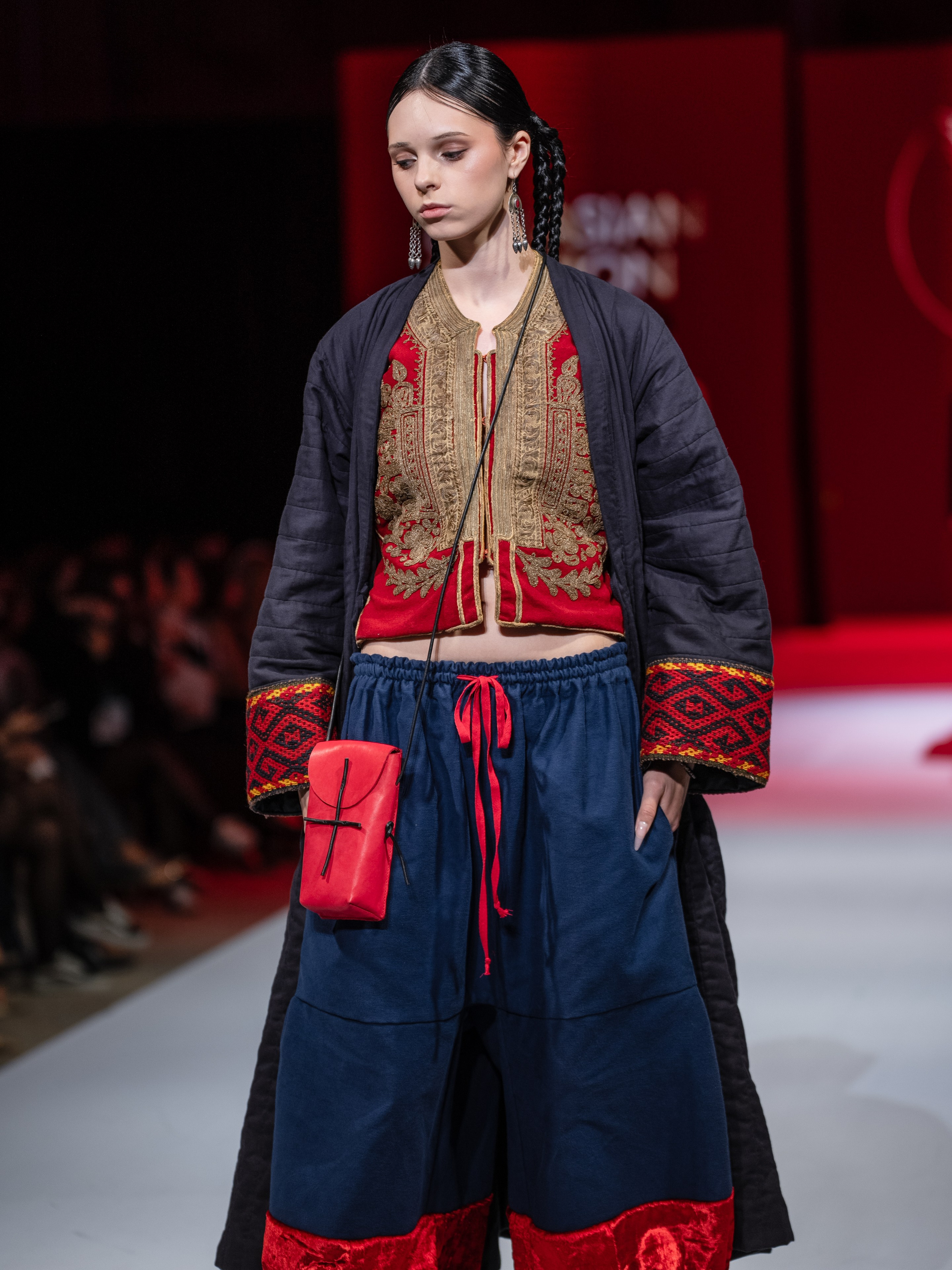 EURASIAN FASHION WEEK Reberth. Сайт Алматинского НЮ АРТ, будуар и фэшн фотографа Дениса Карпенко