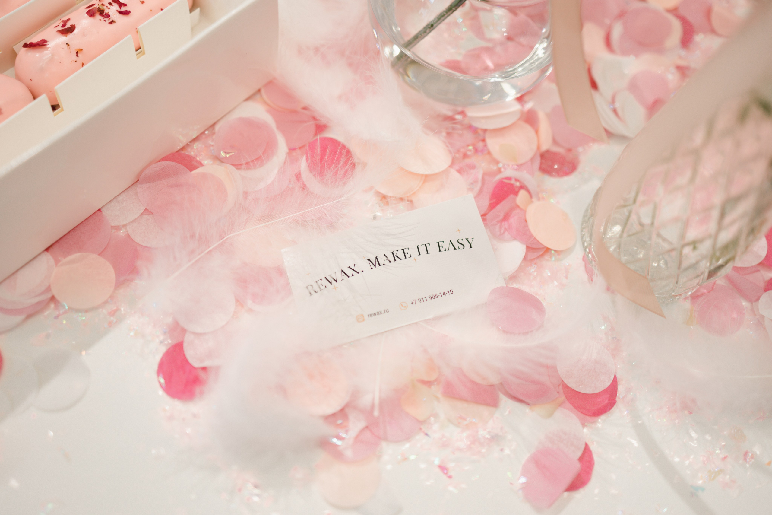 Rewax открытие Кирочная. Репортажный и портретный фотограф в Санктпетербурге. Видиосъемка мероприятий в Санкт-Петербурге