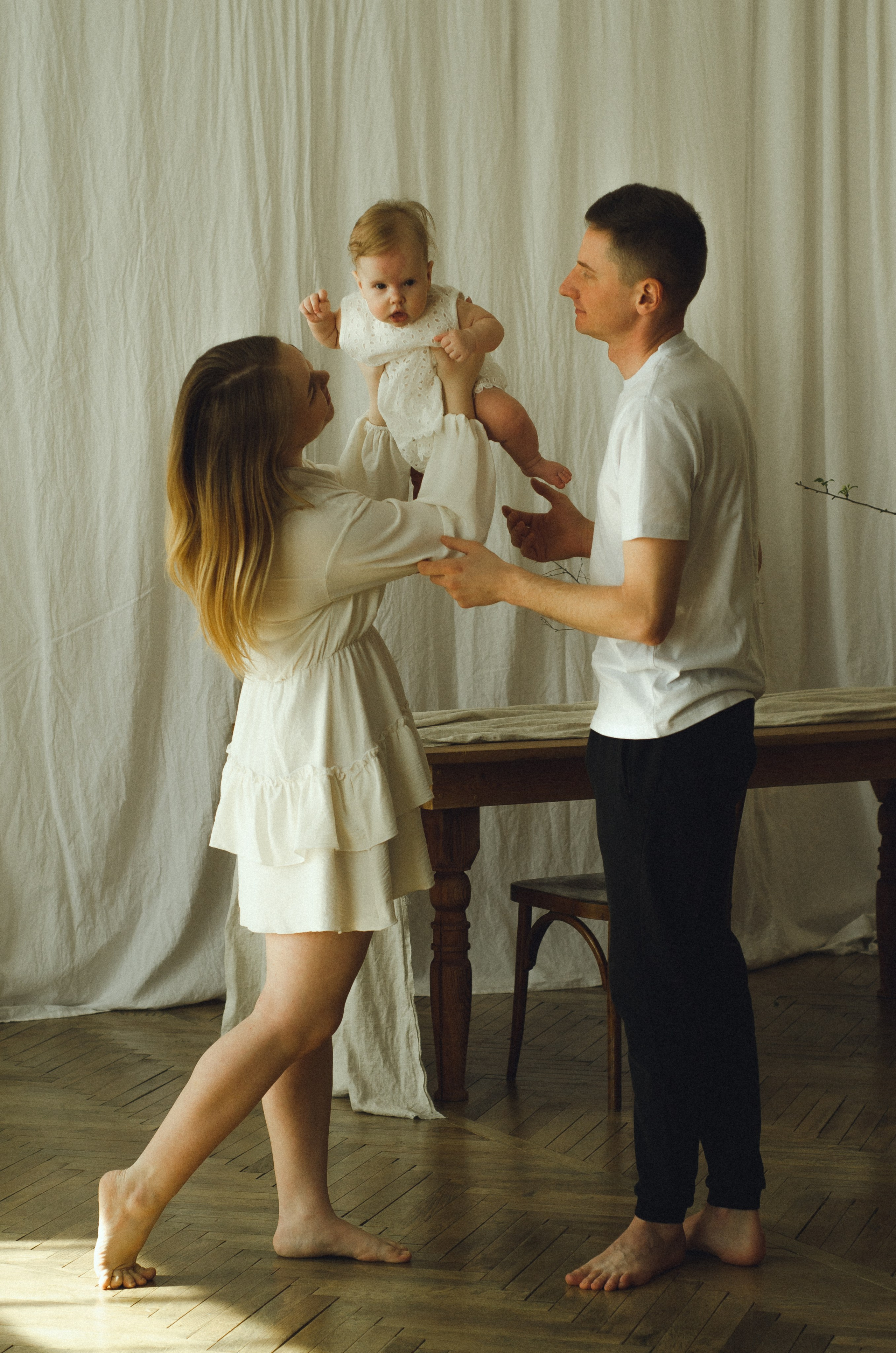 Вера, Антон и маленькая Варя. Семейный фотограф в Барнауле Ирина Ястребова