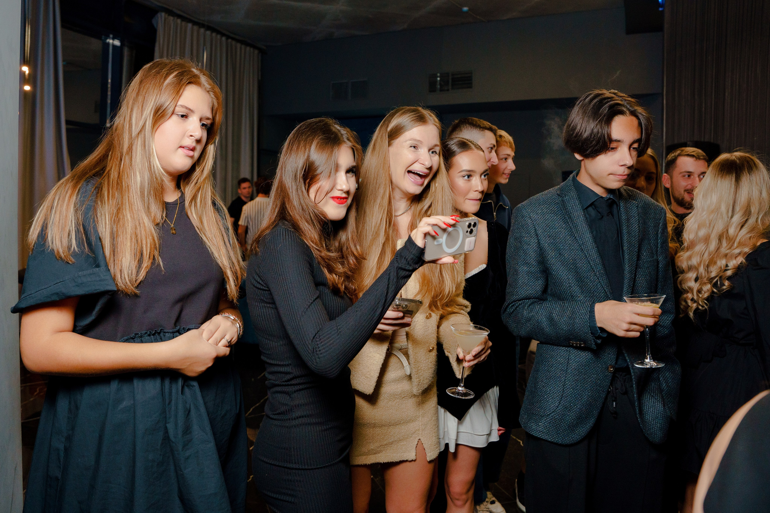 Репортажный фотограф на день рождения в Москве. Репортажный фотограф Москва Сергей Дружинин