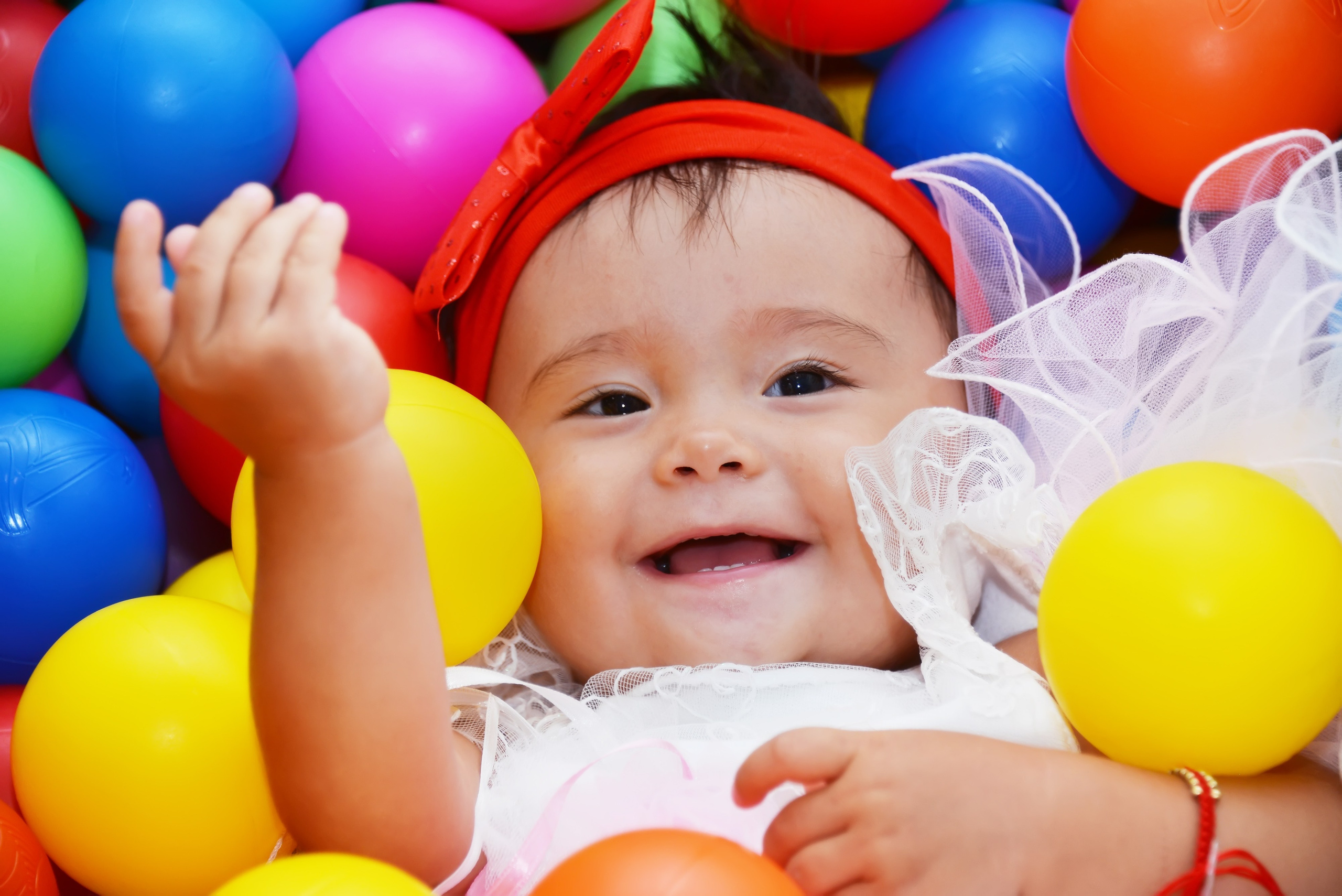 Дети-5 (Адель-1годик). Фотосъёмка. Фотограф Сергей Авдеев-семейный и детский фотограф в Алматы