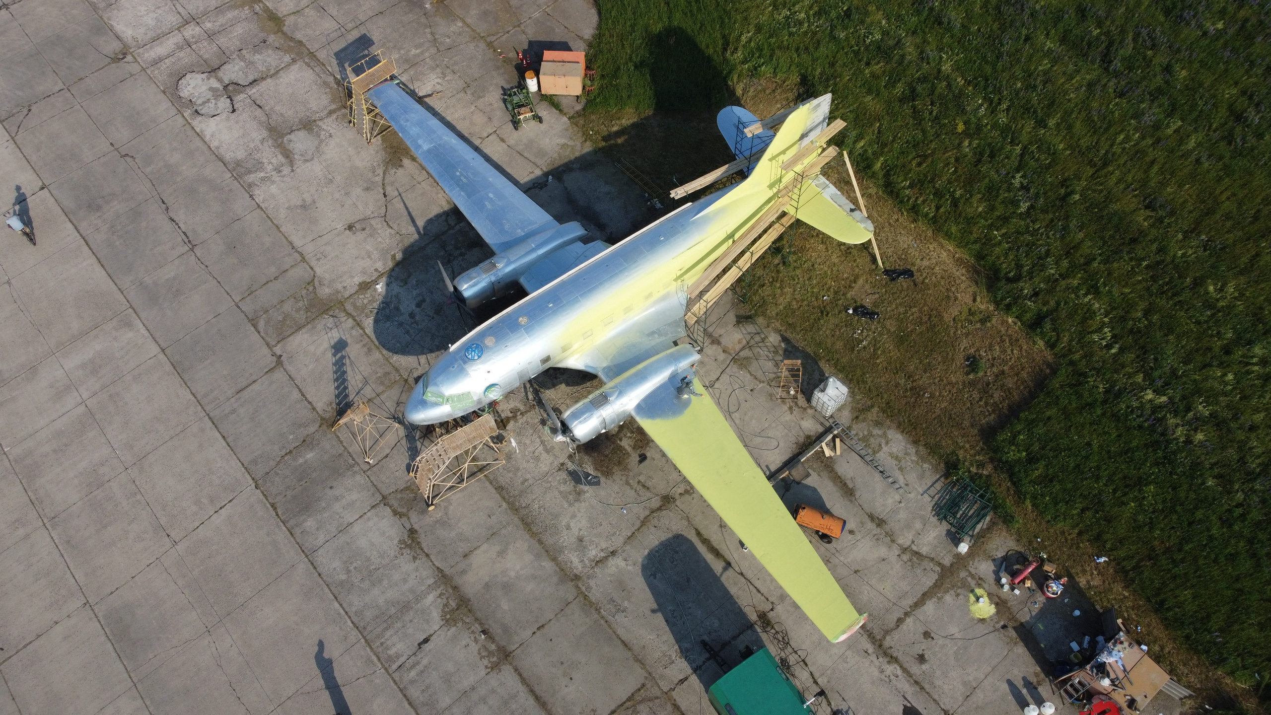 Ил-14Т «Голубая Мечта» — покраска (2022г). Фотоальбом показывающий увлекательный мир авиации и мир медведей Андрея Иванова