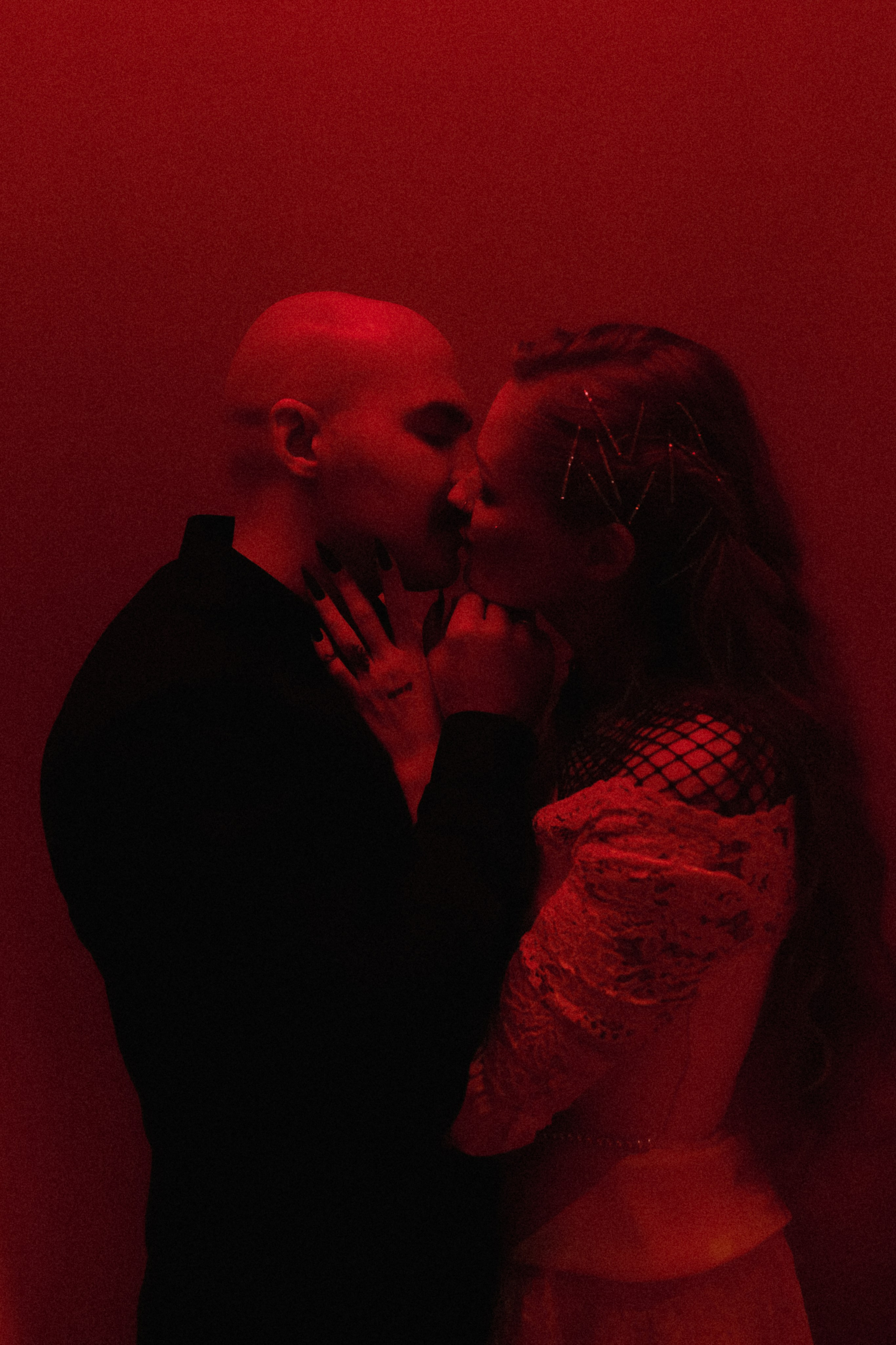 Алая готика. Николь — ваш любимый фотограф в Санкт-Петербурге